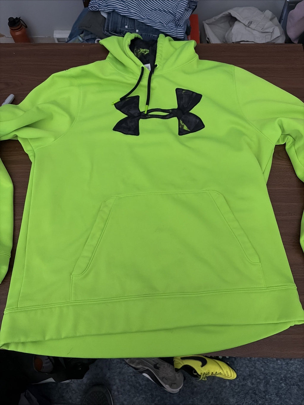 Men’s Under Armour Hoodie Hooded Pullover Green Logo Size Large Loose