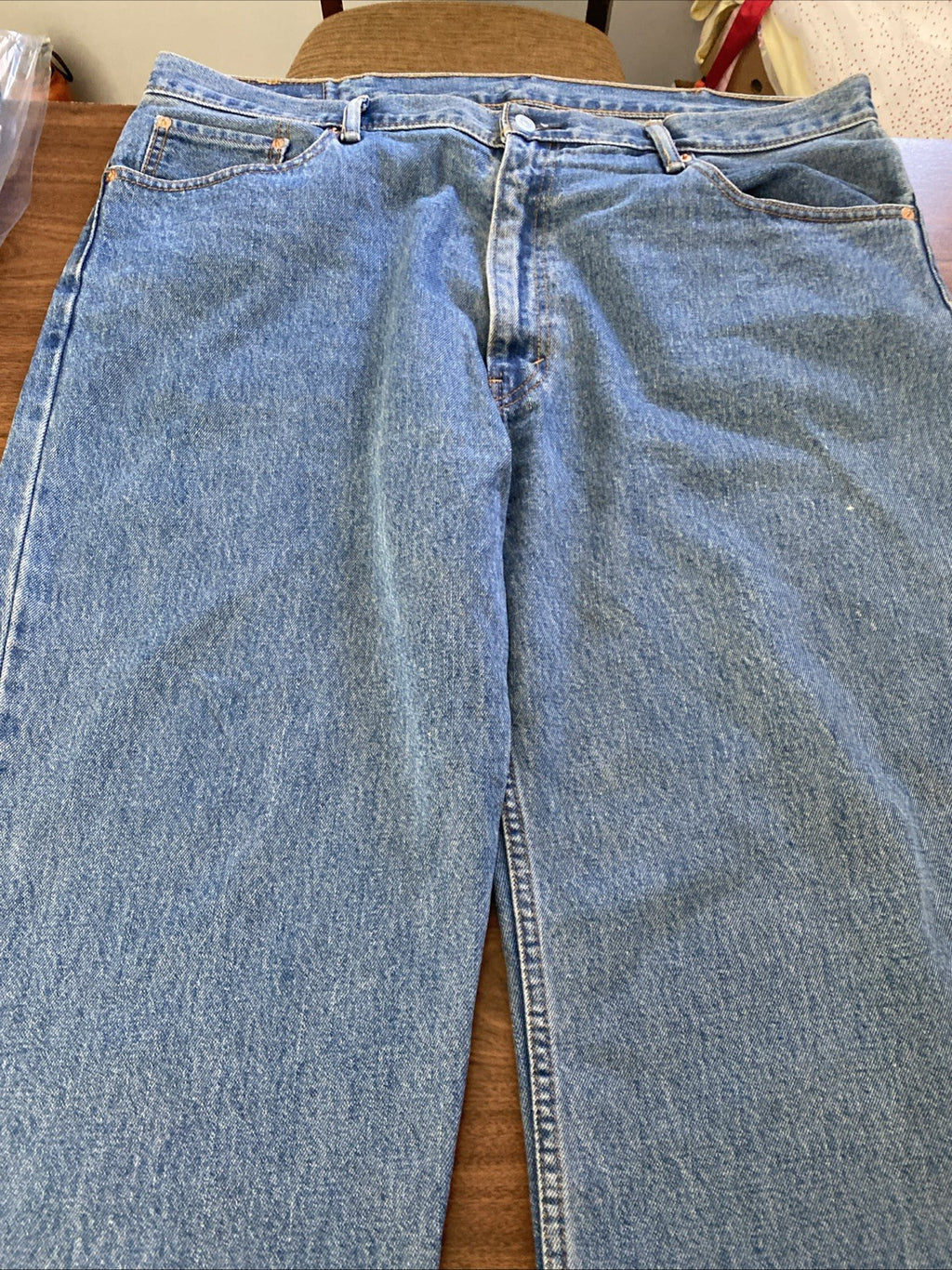 Levi's 550 Relaxed Fit Straight Denim Blue Jeans Mens Size 42X30 Very Nice!