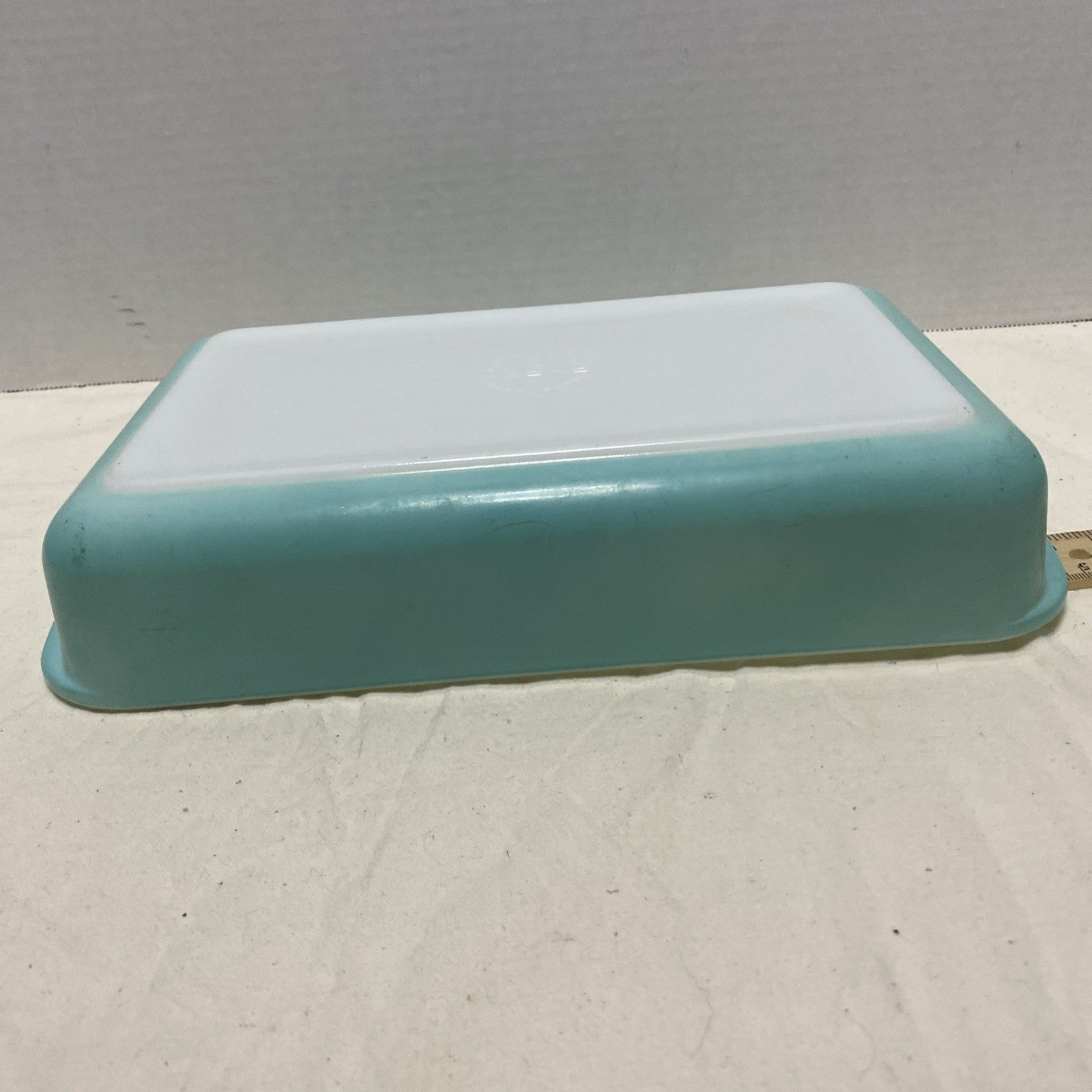 Vintage PYREX Blue Oven 1 1/2 Quart