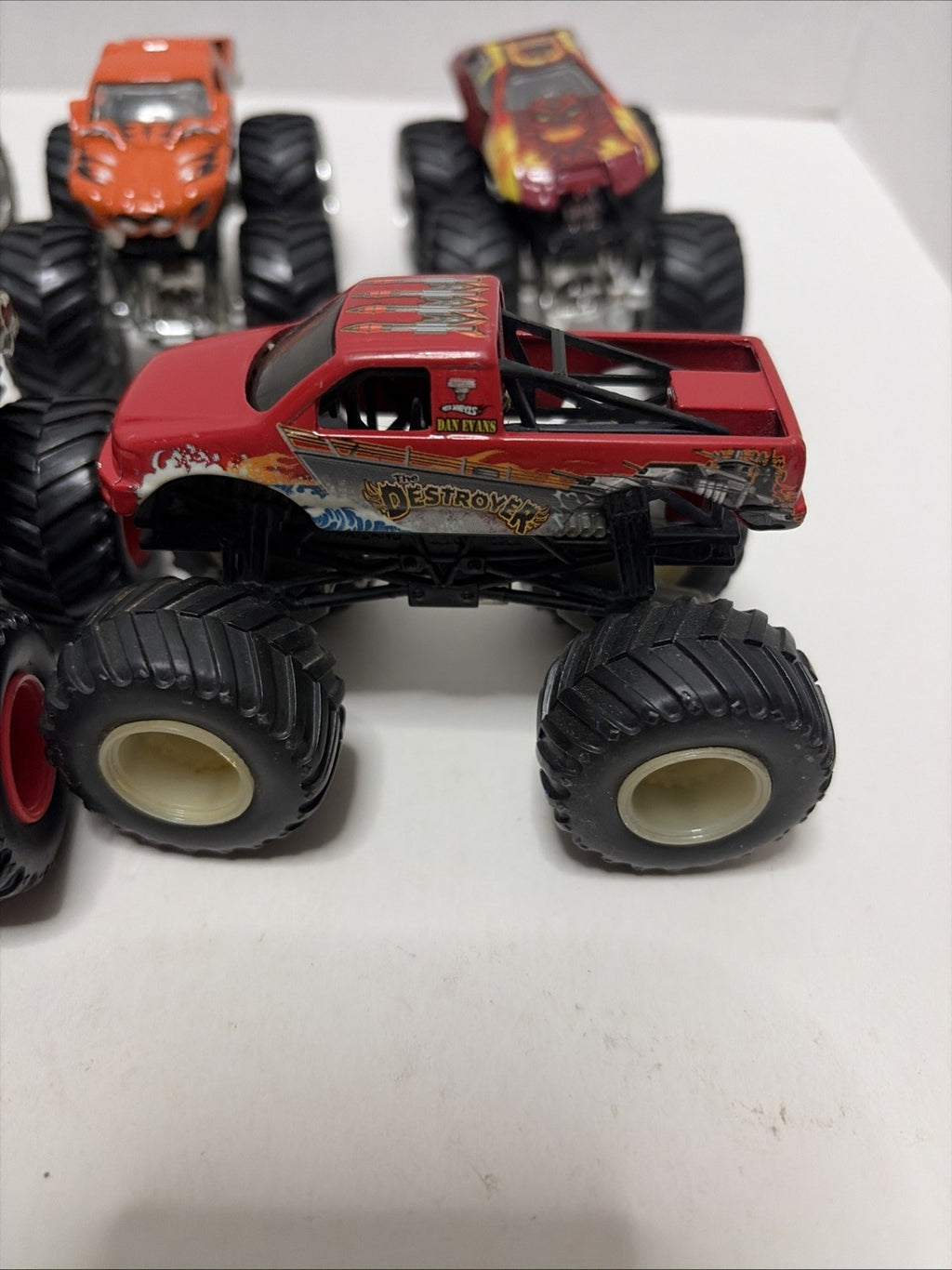 Monster Jam Lot Of 8 Diecast 1:64 Scale Monster Trucks
