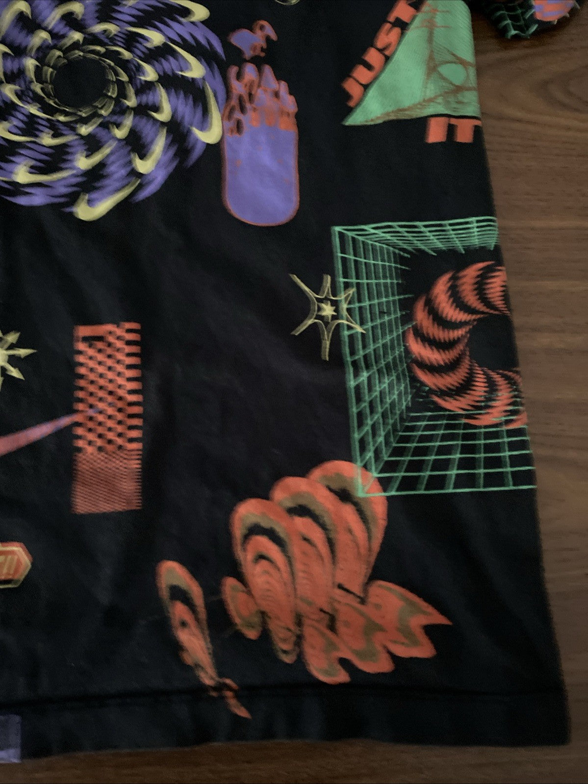The Nike Tee Festival Aop Men Size Small Style