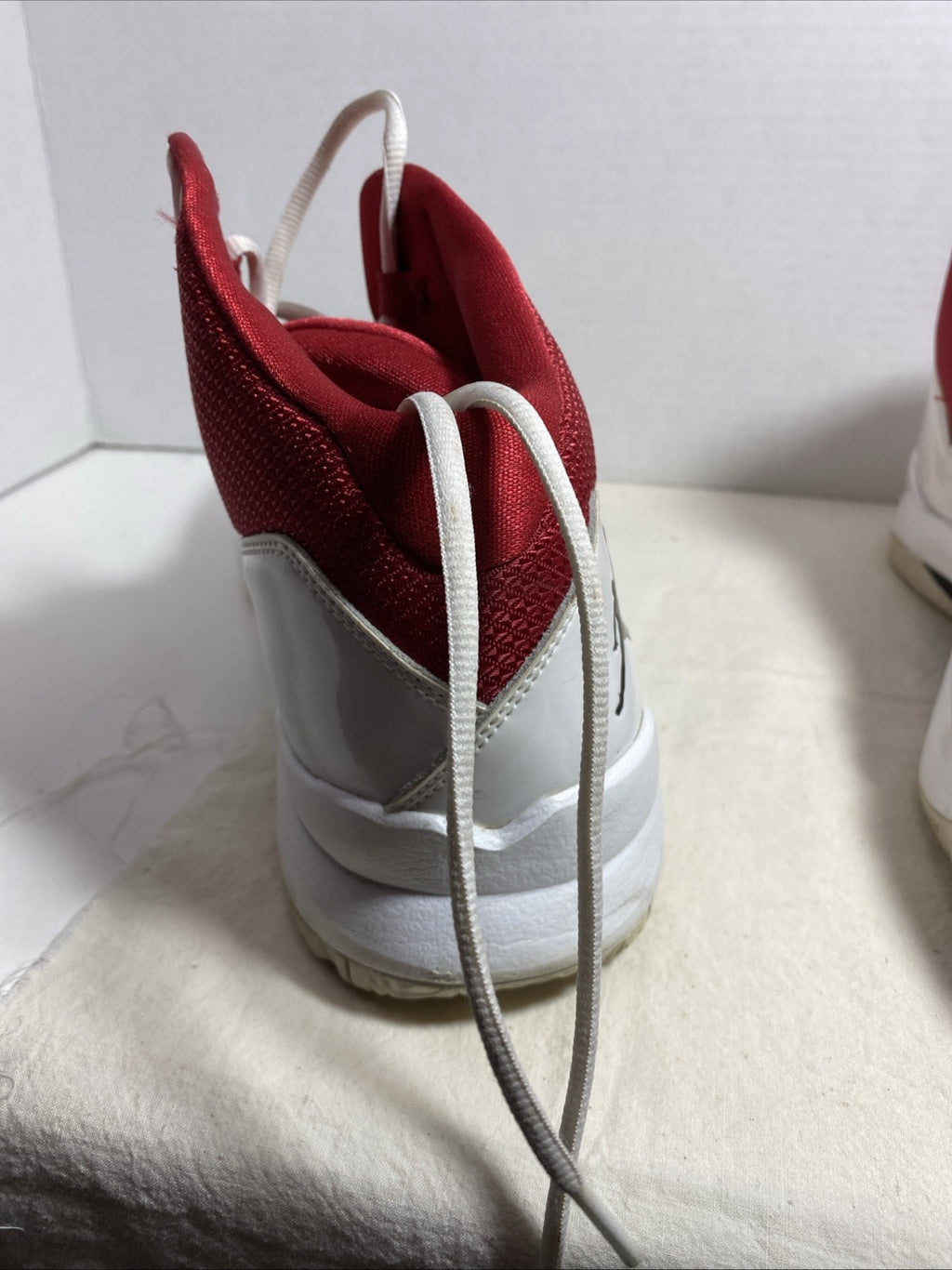 ~Men's Nike Air Jordan Aero Mania Flywire Sneakers ! Sz 12 Red/White