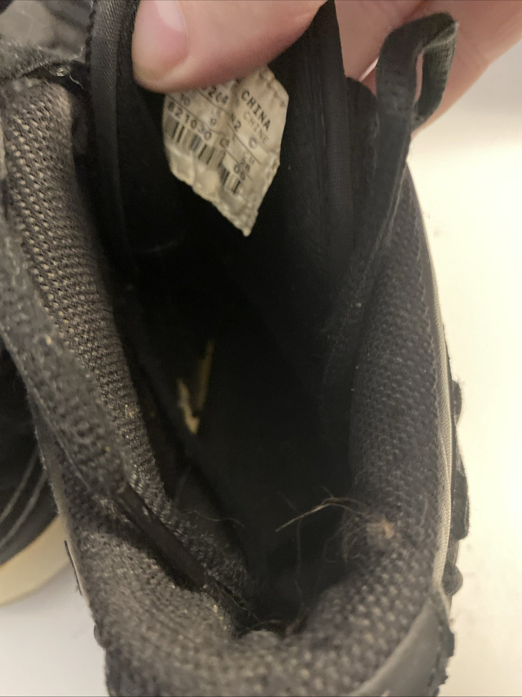 Nike Men's VTG Size 10 Football Black Closed Toe Lace-Up Sneakers