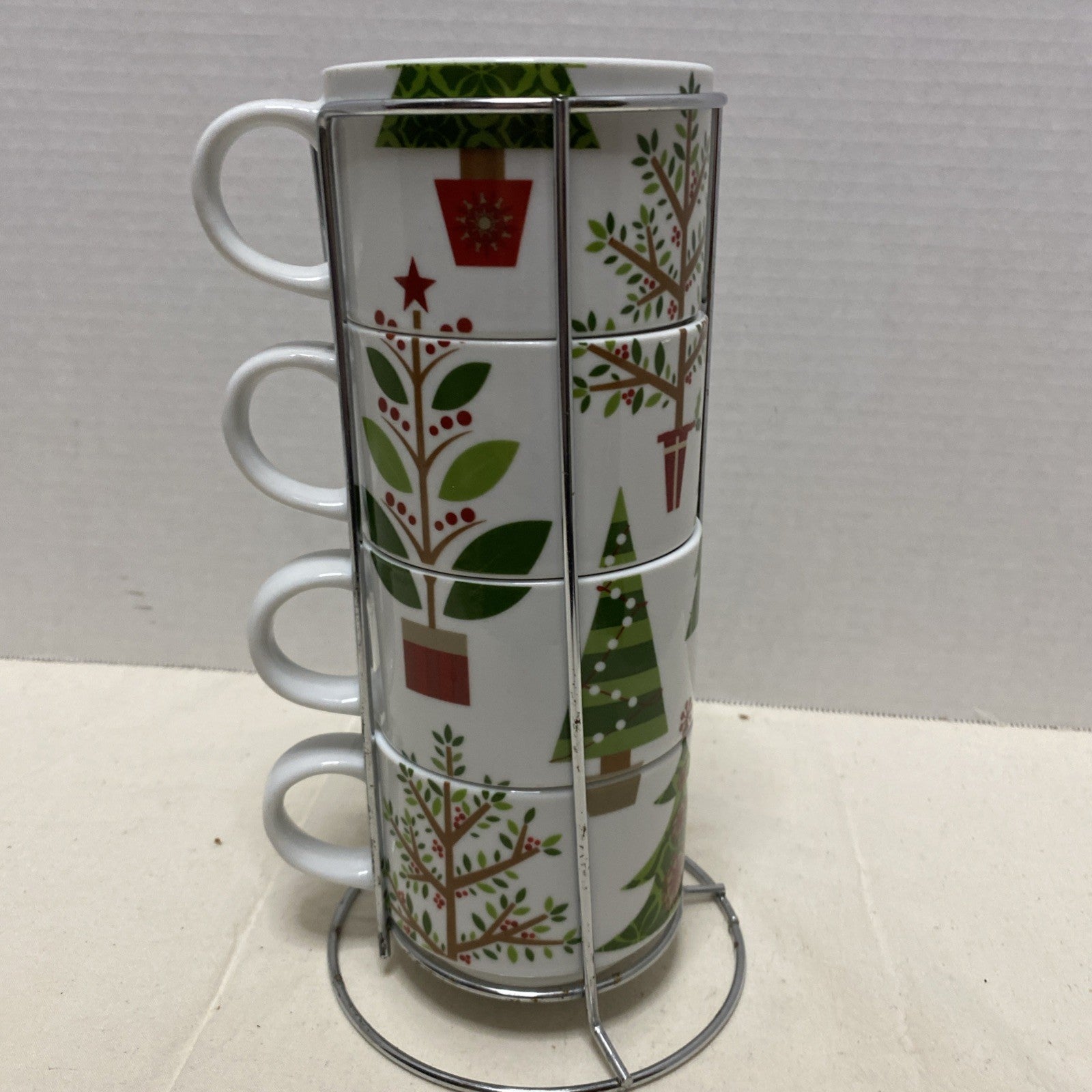 Pier 1 Imports Stacking Christmas Tree Mugs Set of 4 Metal Rack