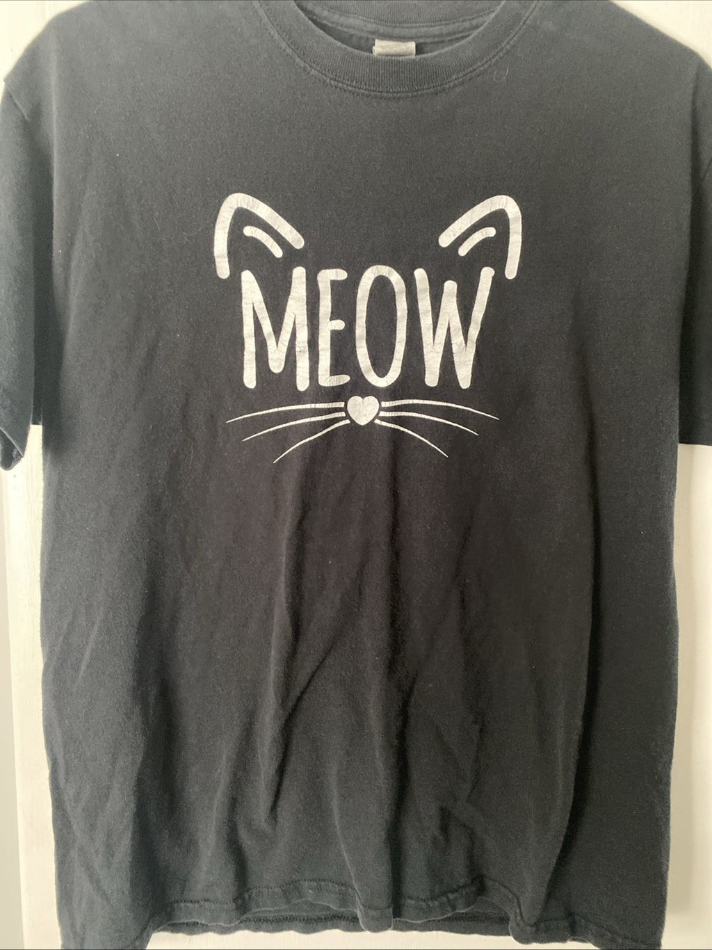 Meow T-shirt Gilden women’s size medium black short sleeve