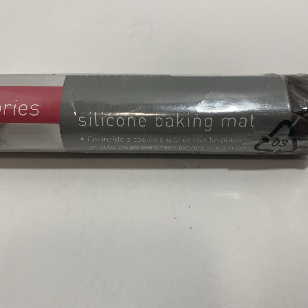 Silicone Baking Mat 16.5" X 11 1/2"  Non Stick Oven Kitchen Living New & Sealed