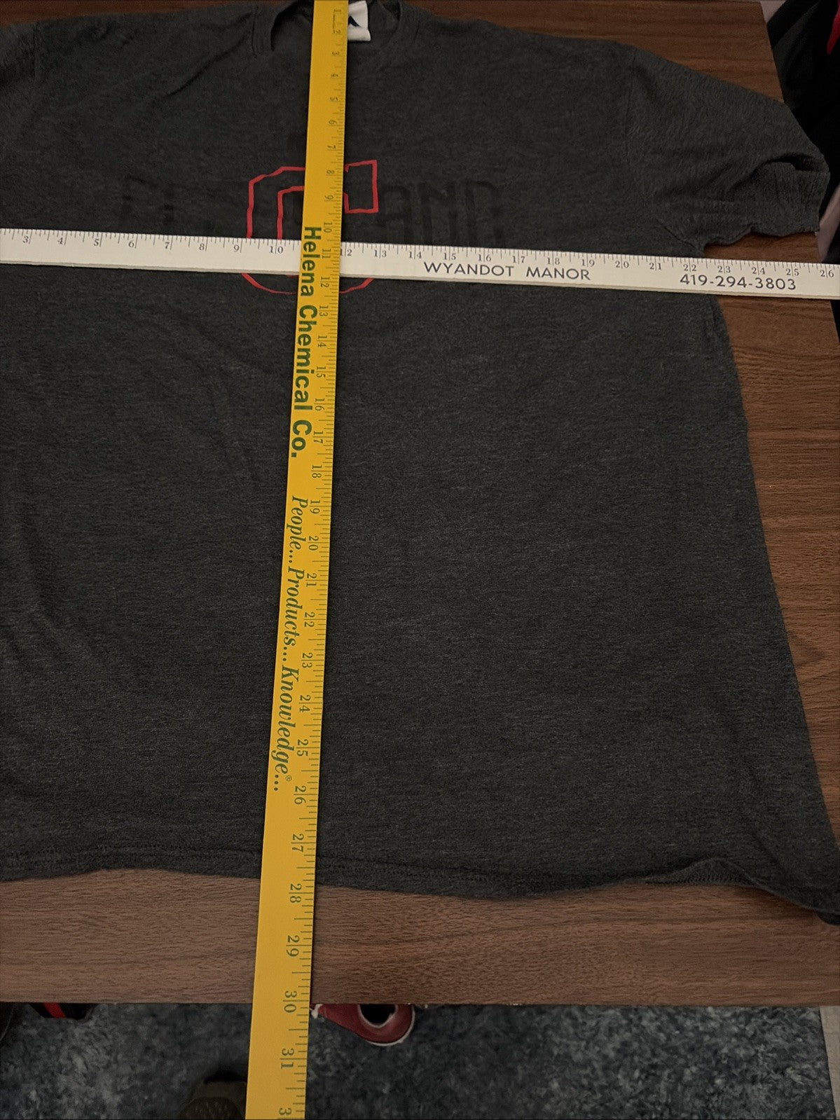 Majestic Men’s 2XL Cleveland Guardians Block  “C” Short Sleeve T-Shirt Gray