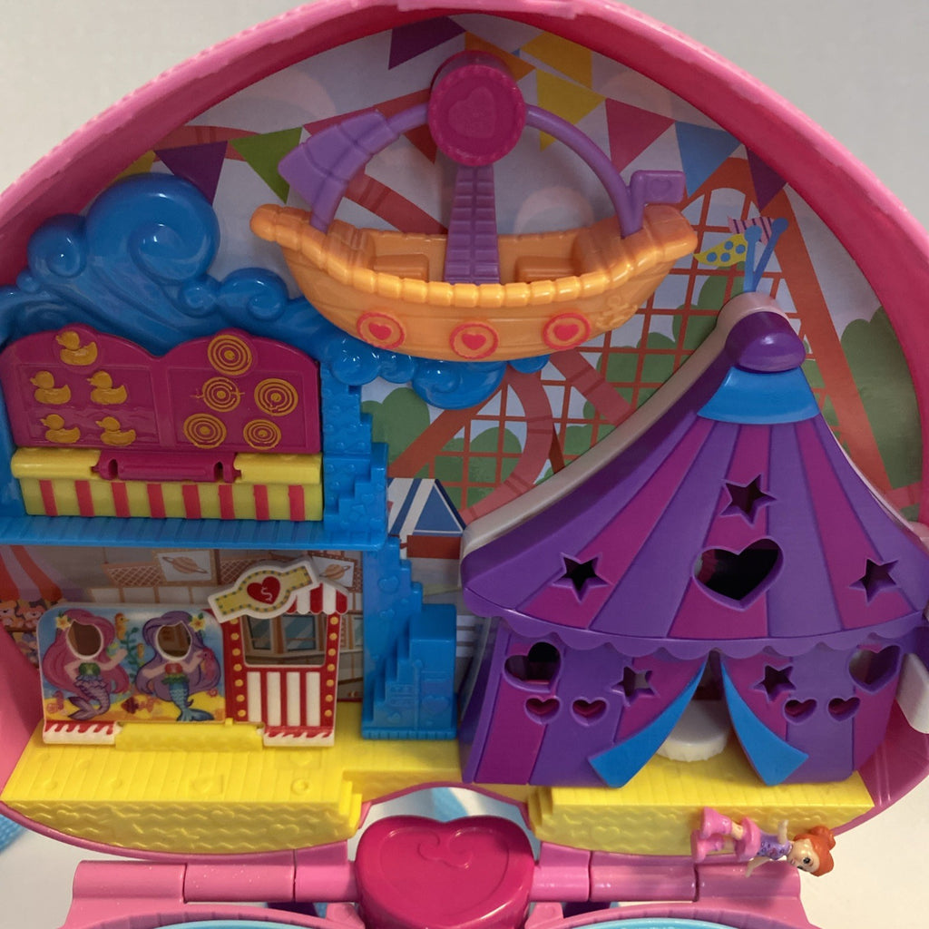 2019 Polly Pocket Tiny is Mighty Theme Park Heart Backpack Carry Case Pink M