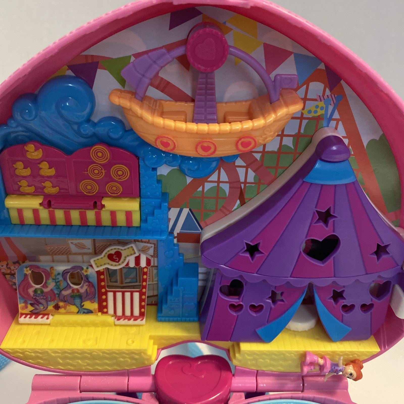 2019 Polly Pocket Tiny is Mighty Theme Park Heart Backpack Carry Case Pink M