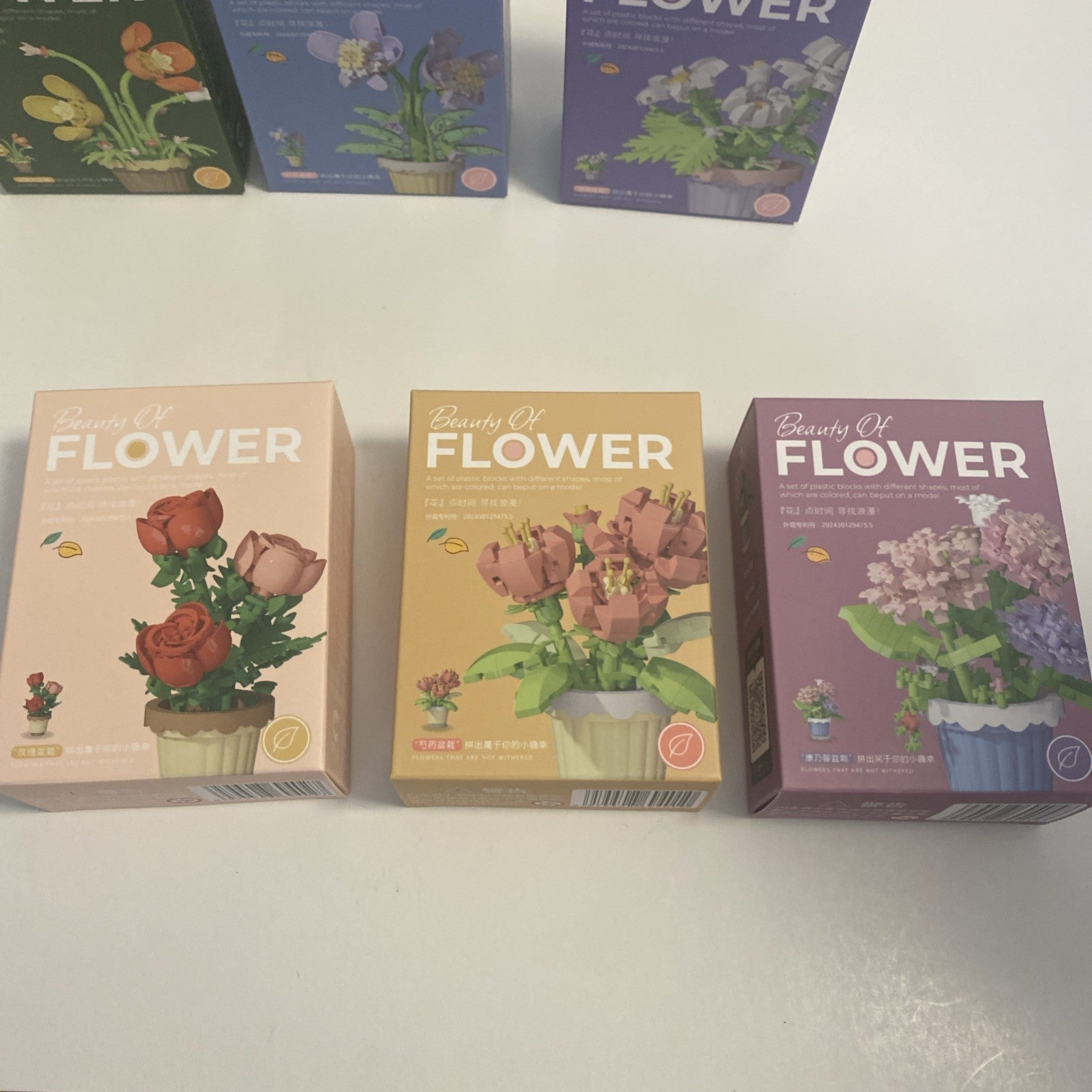 Beauty of FLOWER Lot/Set of Plastic Blocks Pcs. 10 Boxes, All Different And Comp