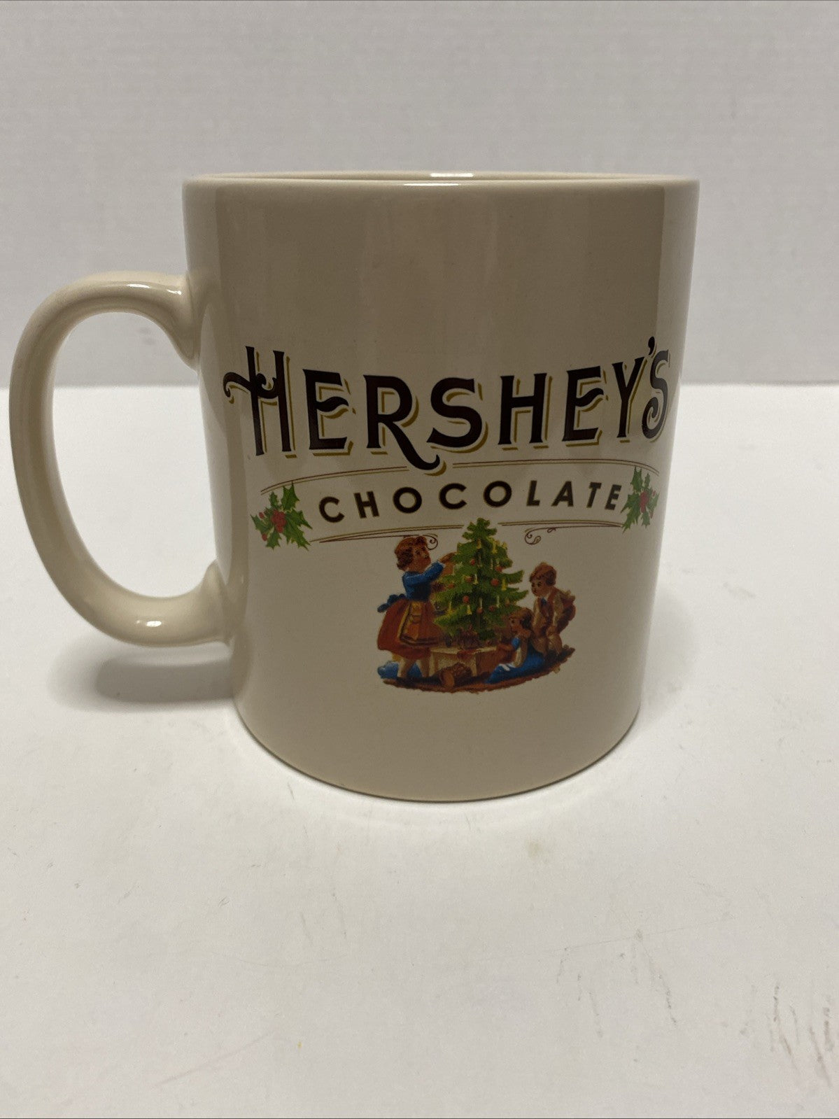 Oversized 28 OZ Hershey's Chocolate Mug Jumbo Large Cup Galerie Christmas Scene