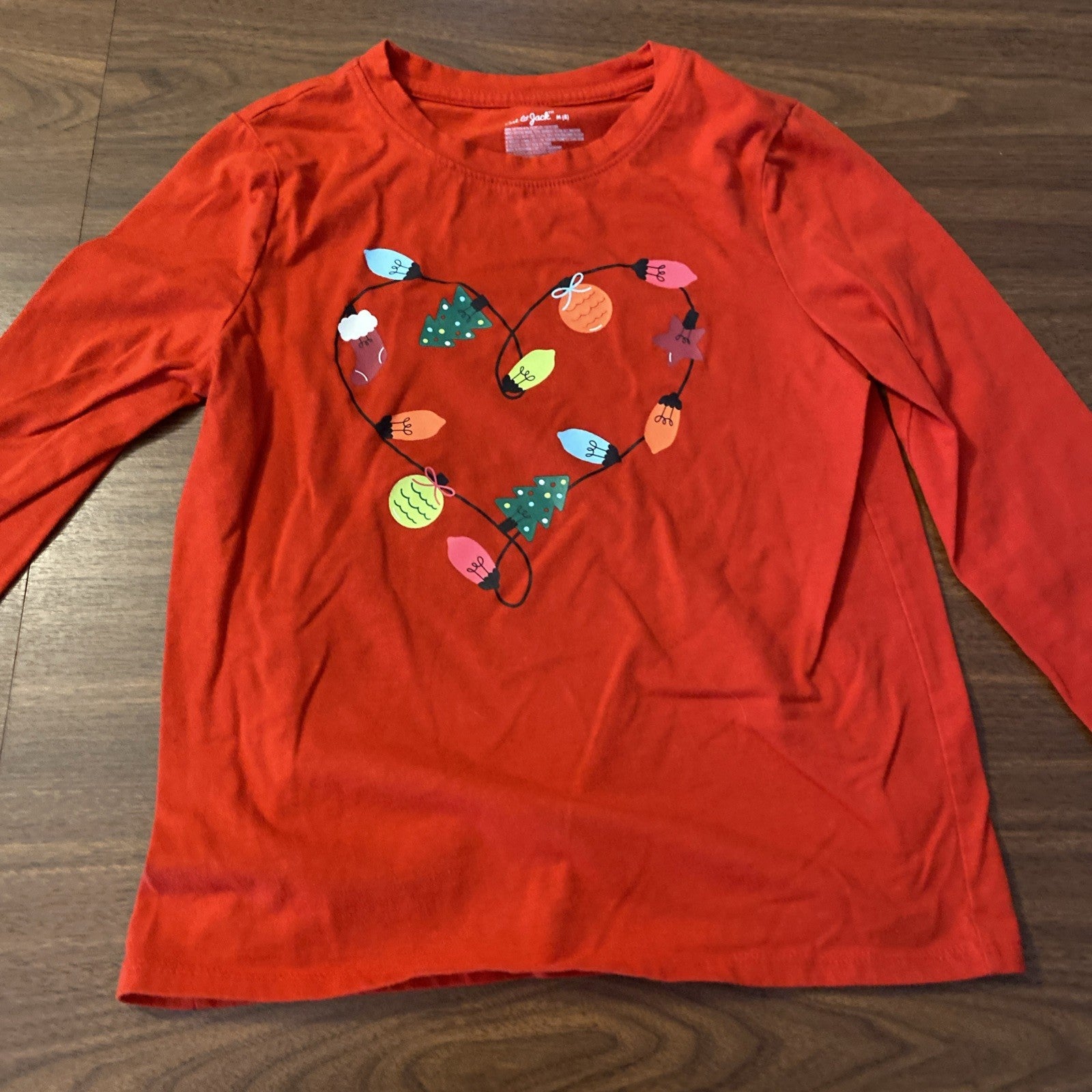 Cat and Jack medium (8) long sleeve red shirt heart shaped garland