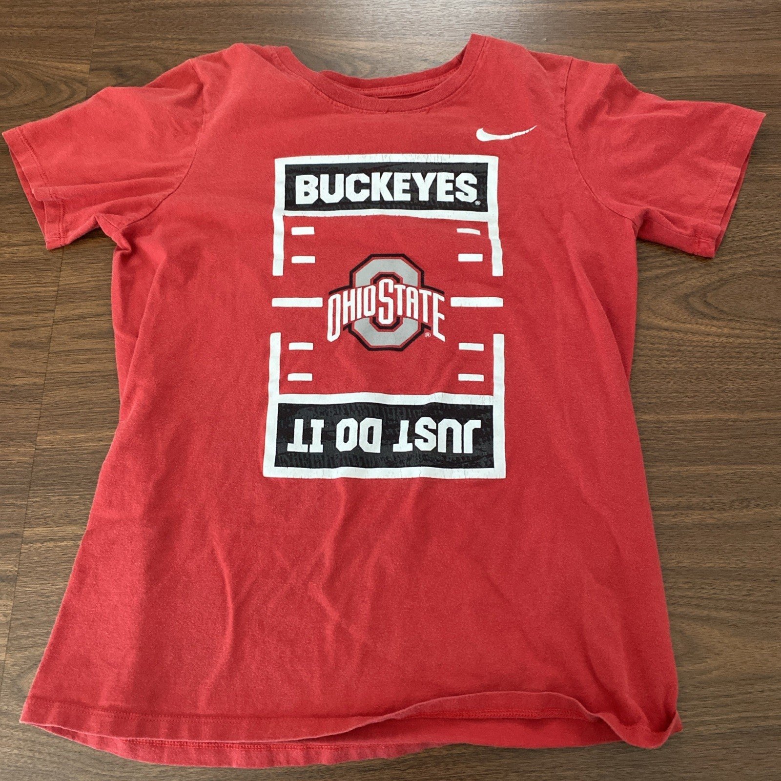 NIKE Tee Boys Red OSU Ohio State Buckeye Short Sleeve T Shirt Size M Just Do It