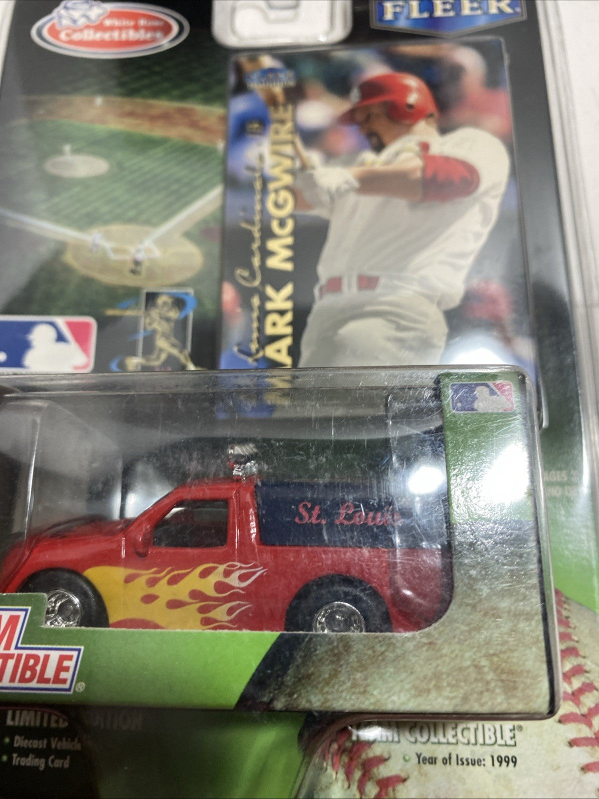 MLB White rose collectibles fleer Mark McGuire vehicle and card St. Louis Cardin