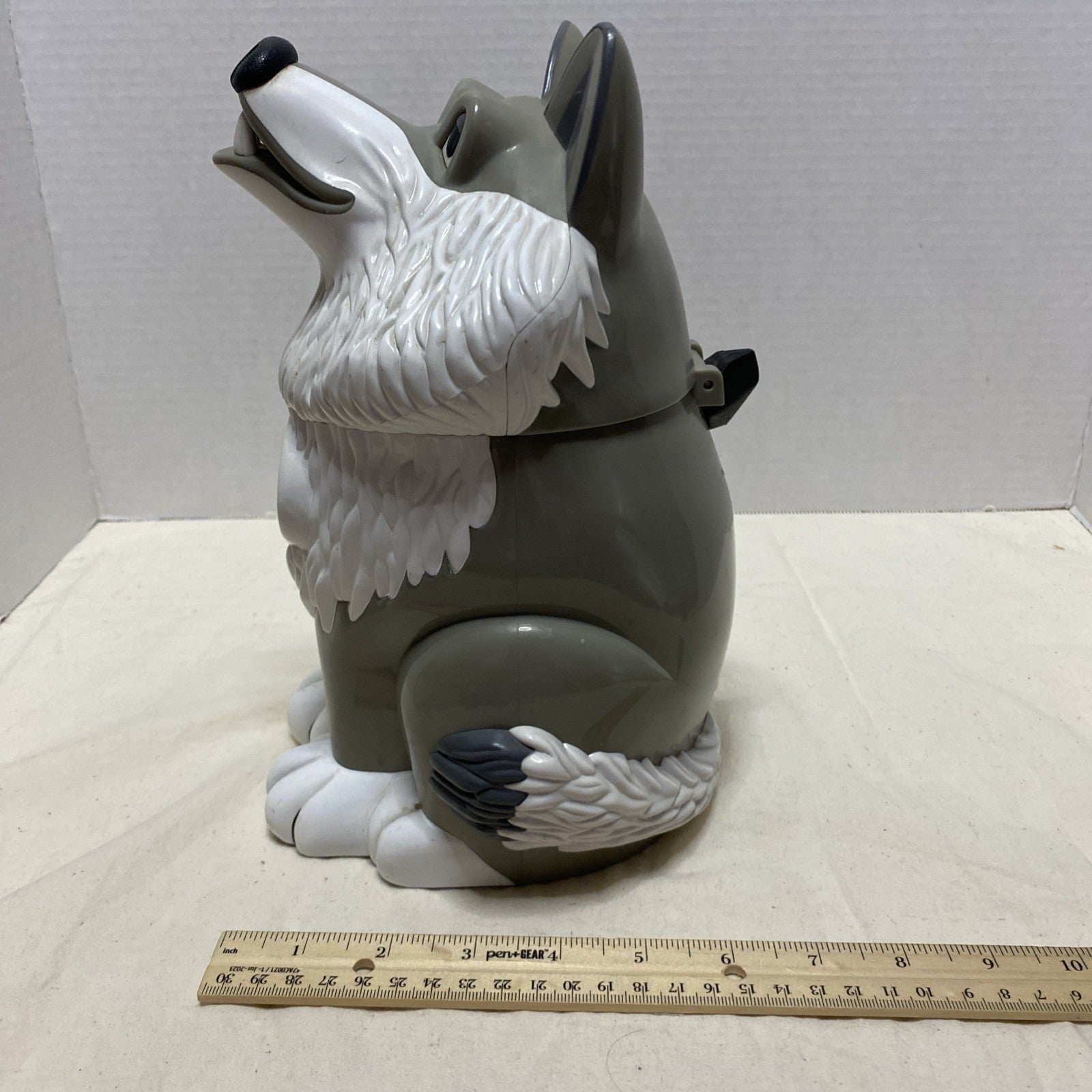 Vintage Fun Wolf Cookie Jar Howling Sound Affect 1998 Tested And Working