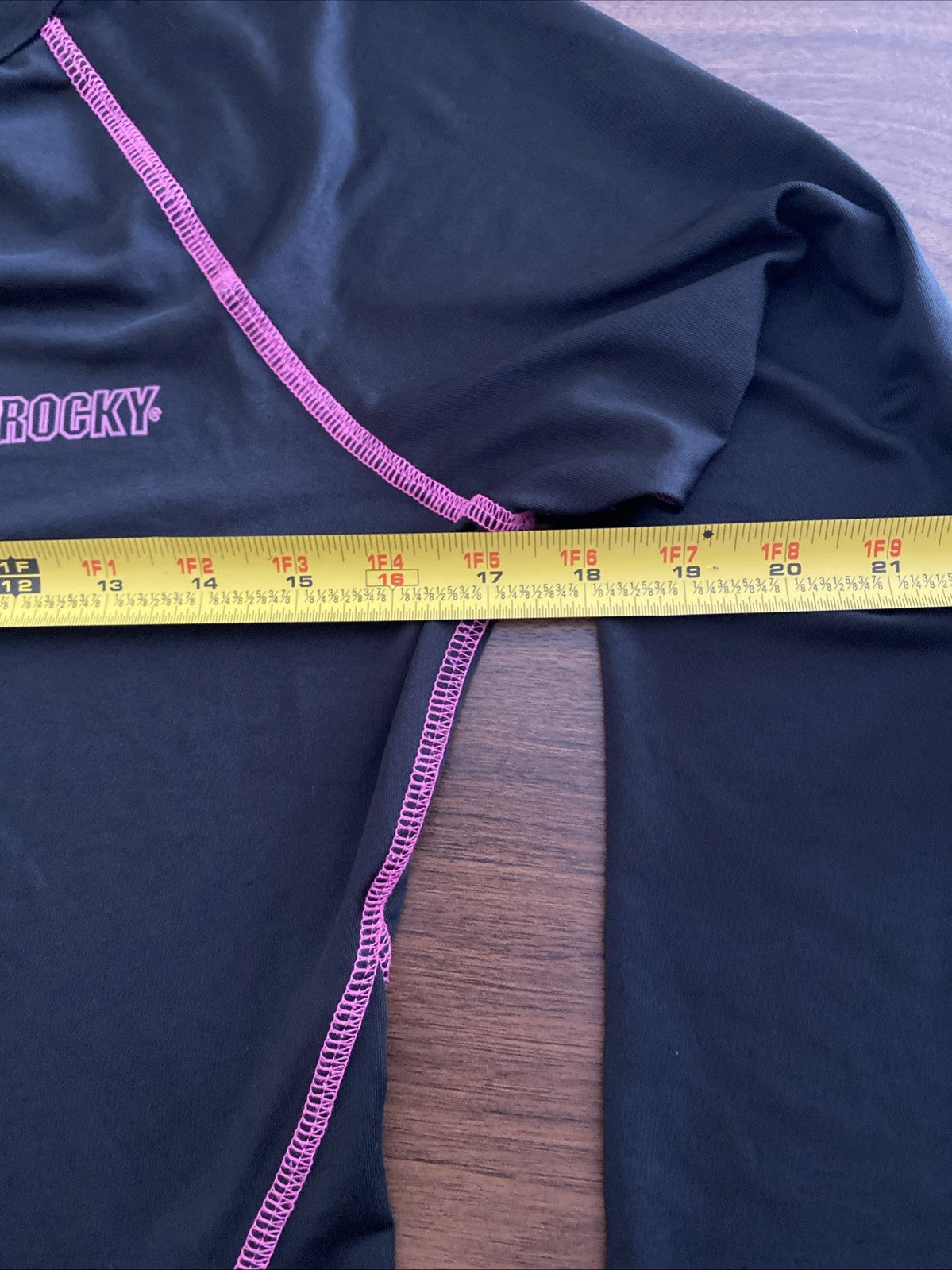 Rocky Compression Performance Thermal Black~Pink Long Sleeve Shirt Size M 8-10