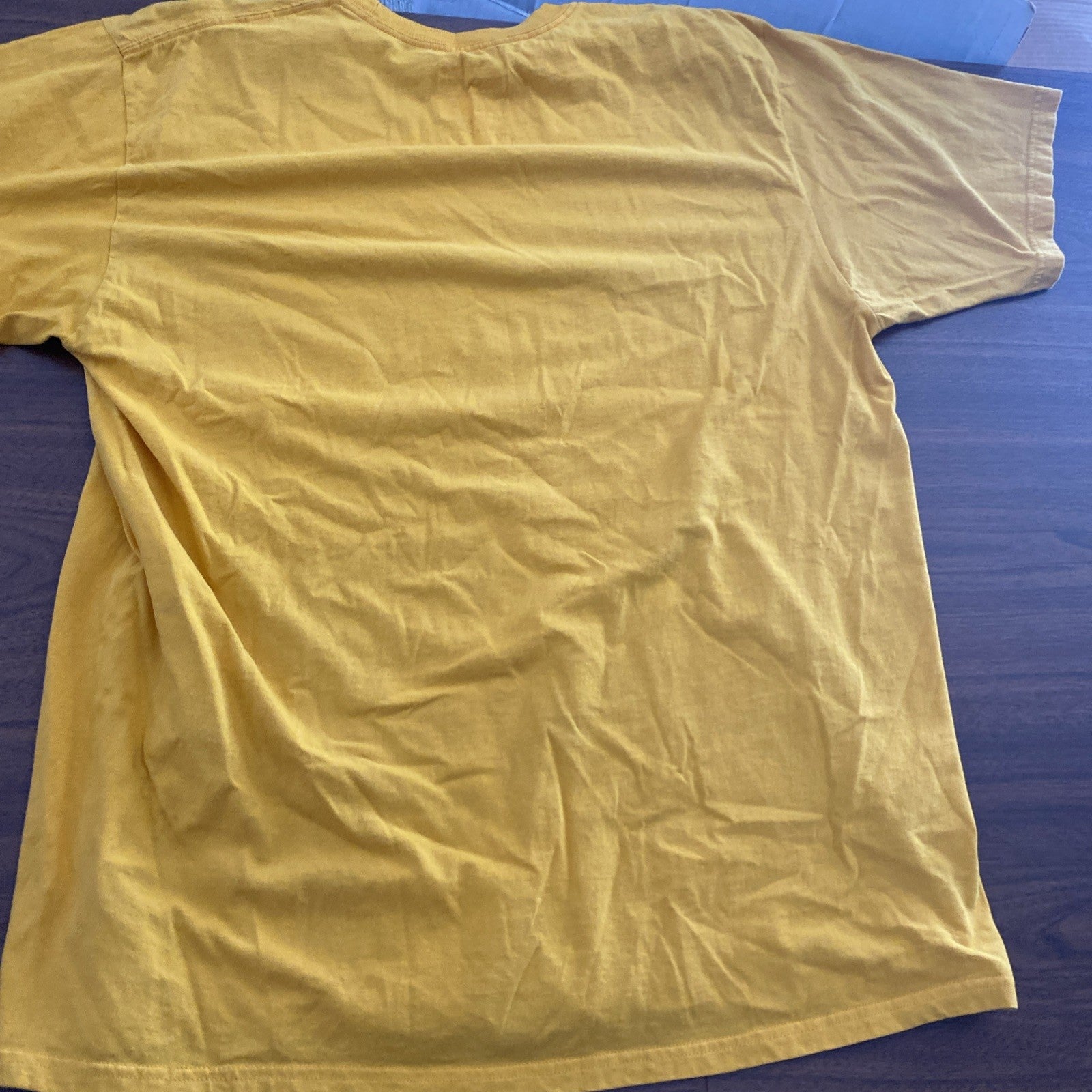 Adidas men’s extra-large short sleeve T-shirt yellow NBA Cleveland Cavaliers Cav
