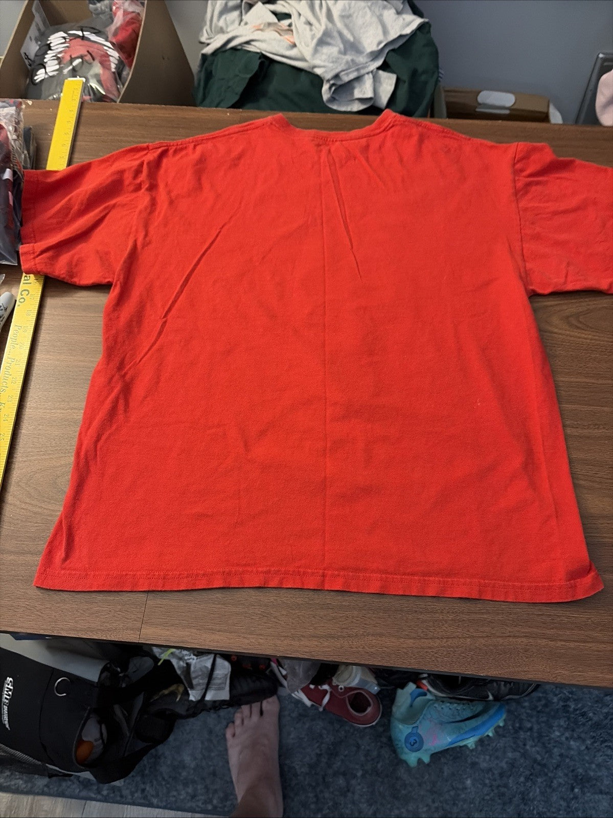 Vintage Peanuts Snoopy T Shirt Adult XL Red Friends Brighten The Holiday Season