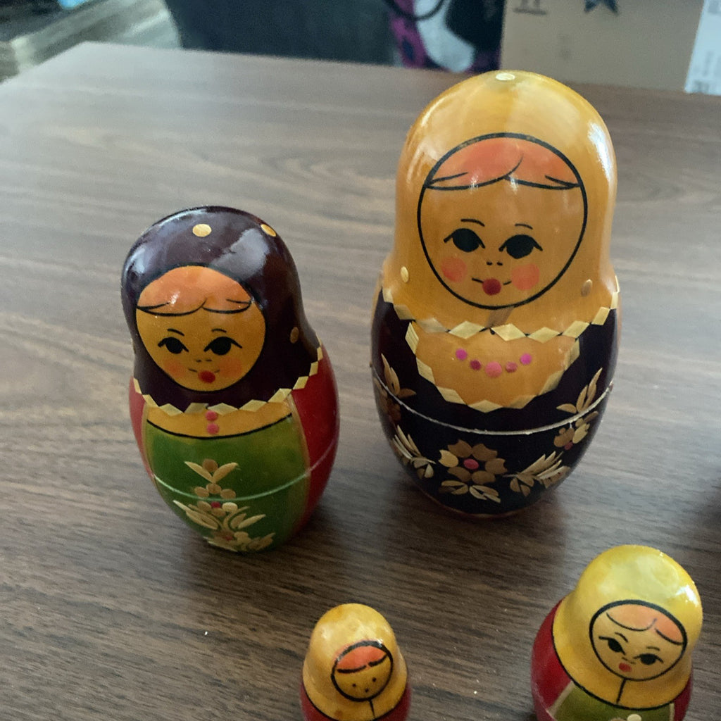 Antique Vintage Russian Nesting Dolls Set Of 9