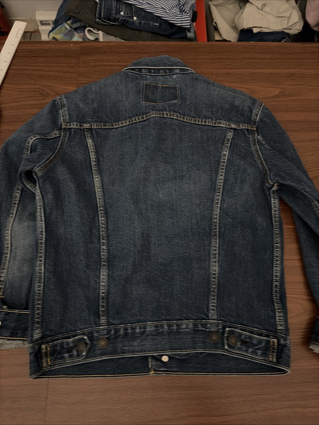 Levi’s Strauss 72334 Blue Denim Classic Trucker Jean Jacket Mens Size Small