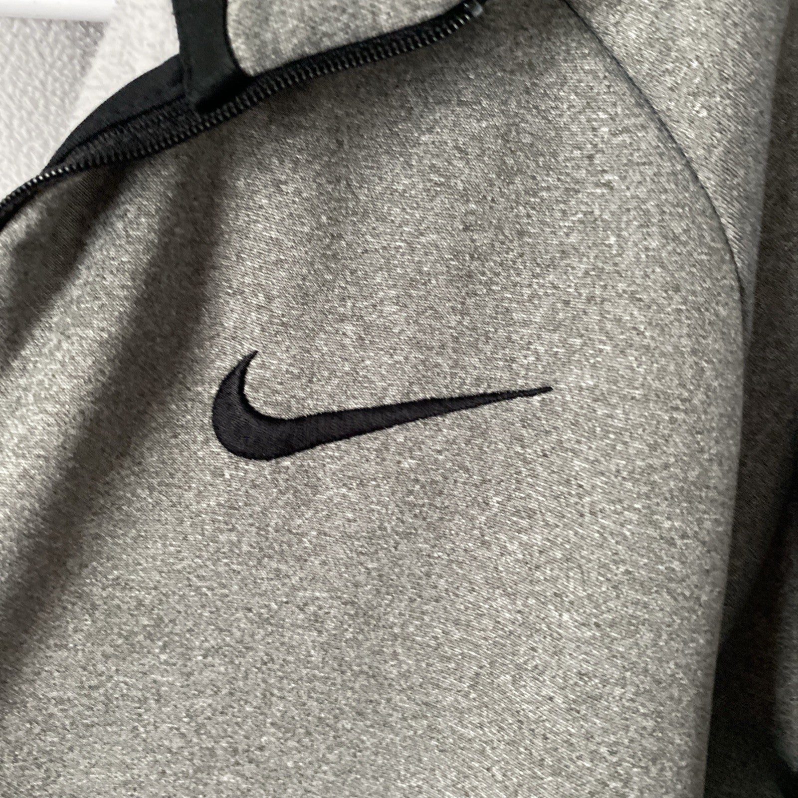 NIKE DRI FIT LONG SLEEVE GYM TRAINING TOP 860477-071 Gray 1/4 ZIP  Men's XL