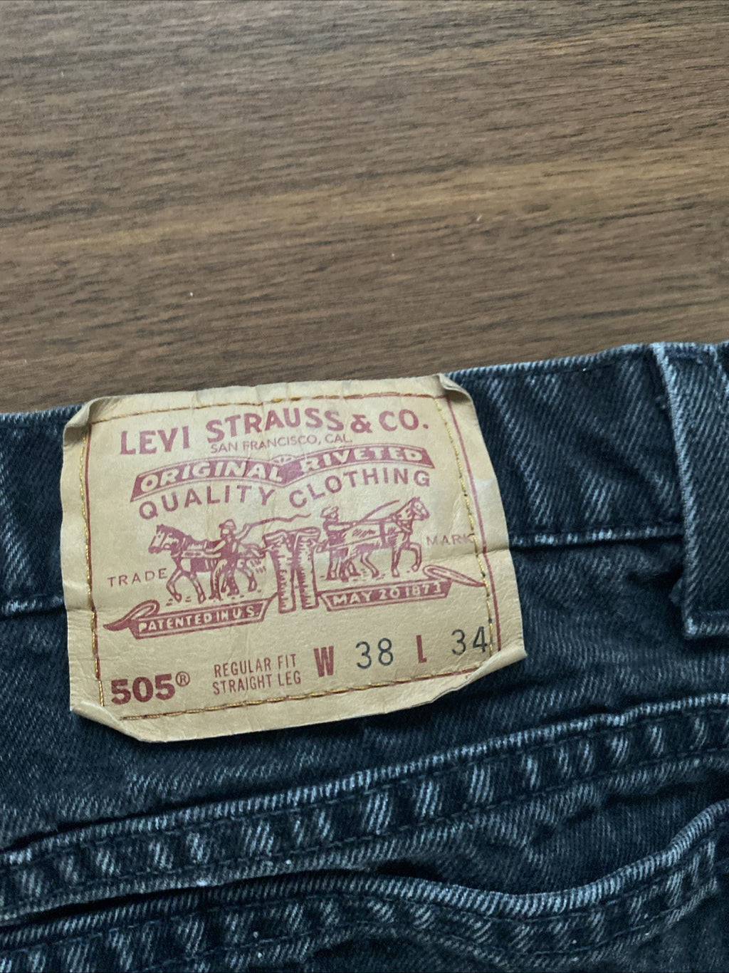 Levi jeans 38X 34 black denim jeans