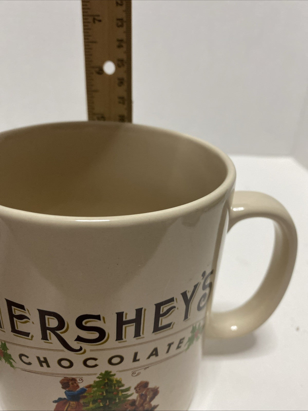 Oversized 28 OZ Hershey's Chocolate Mug Jumbo Large Cup Galerie Christmas Scene