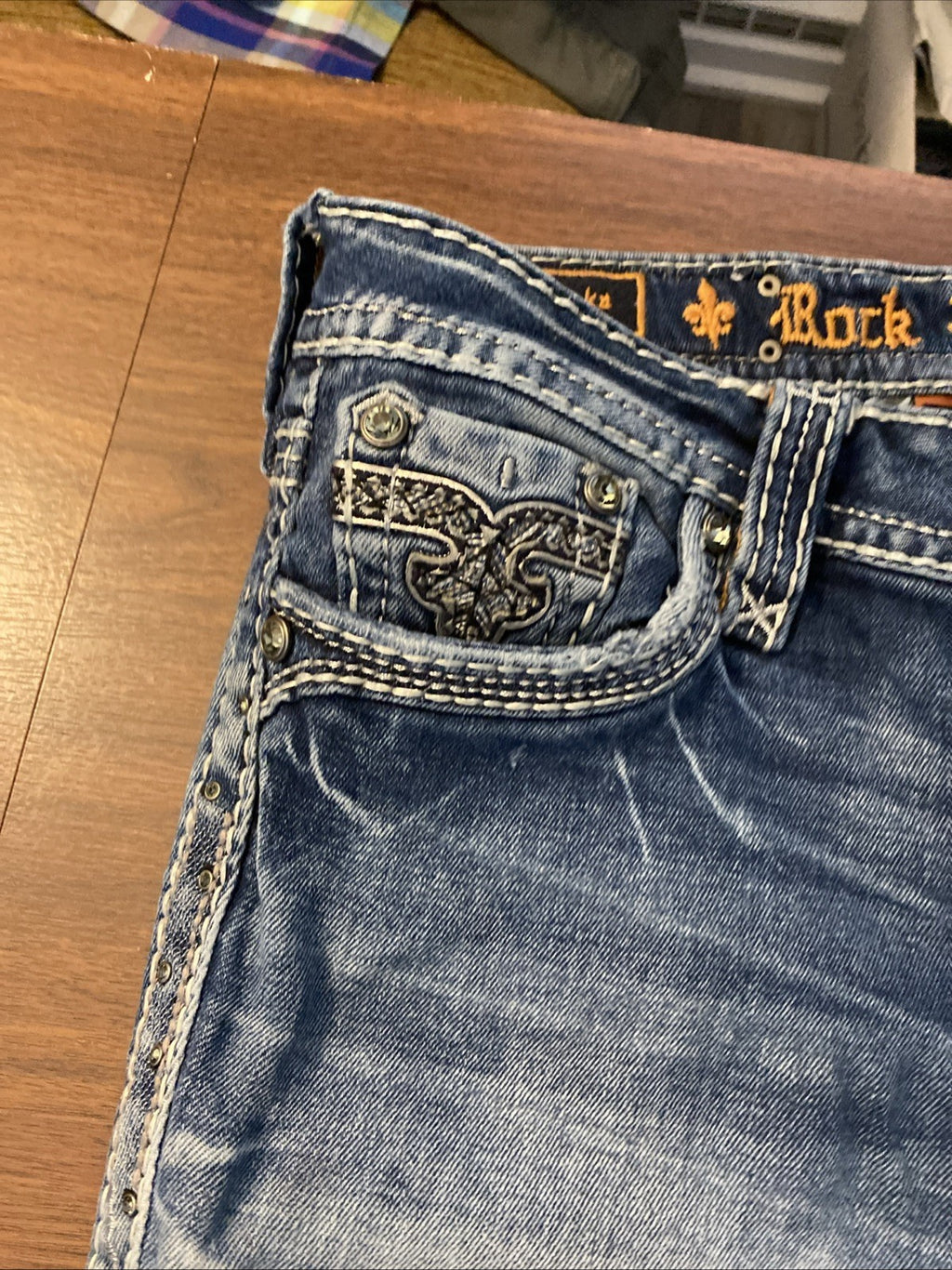 rock revival jeans womens 28x32 bootcut Mid-rise Yanka