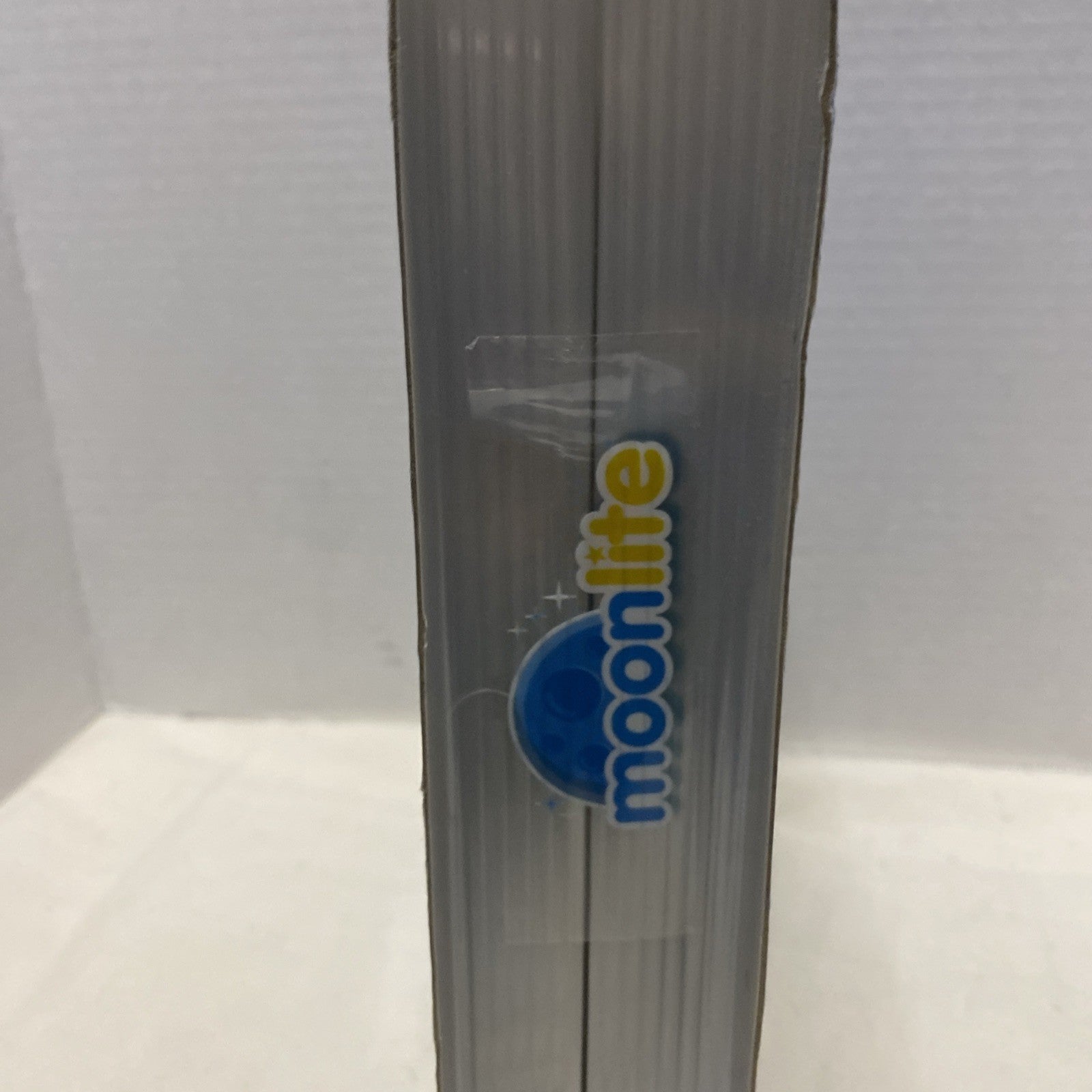 Moonlite -Pixar-Gift Pack Storybook Projector for Smartphones 5 Stories.