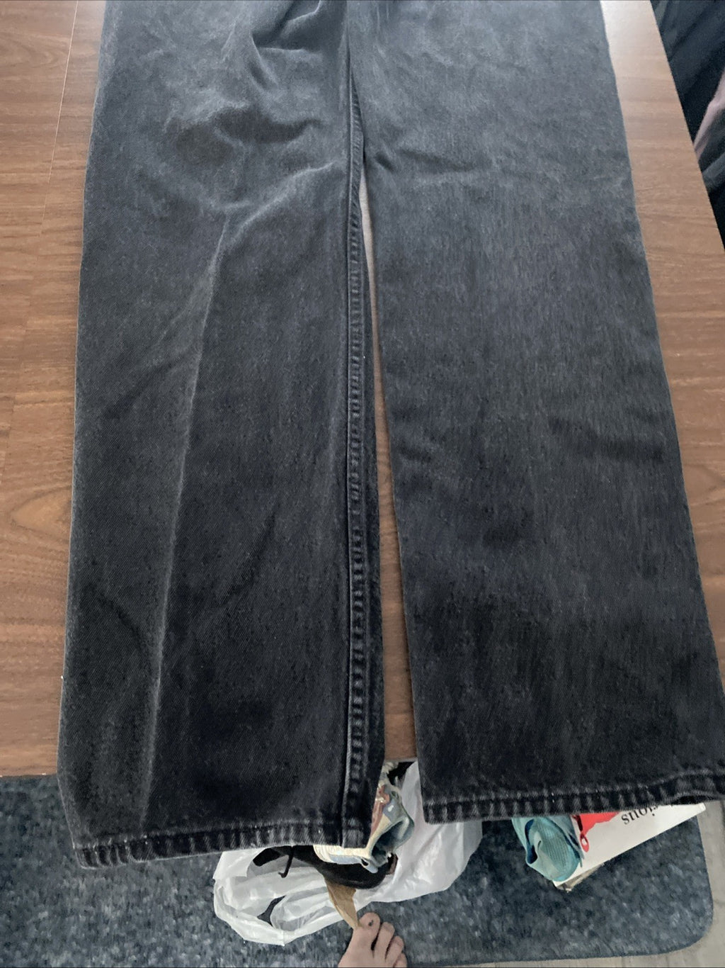 Levi jeans 38X 34 black denim jeans