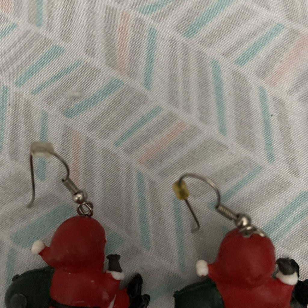 2 Vintage 1" Painted Resin Santa Claus w/Gifts Christmas Earrings