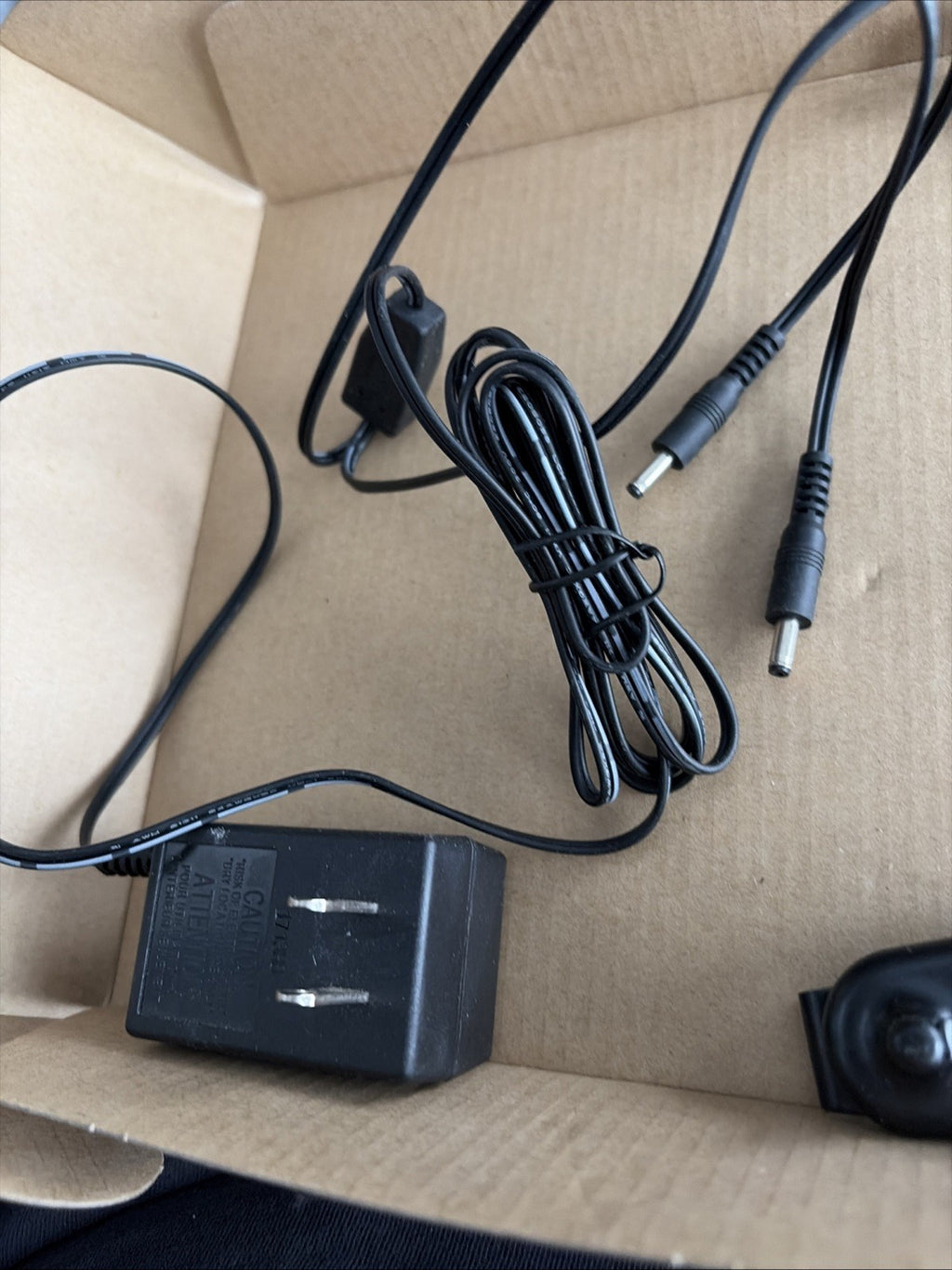 Set of 3 Motorola MD Talkabout Two-Way Radio 22 Channel w/ Chargers Tested Works