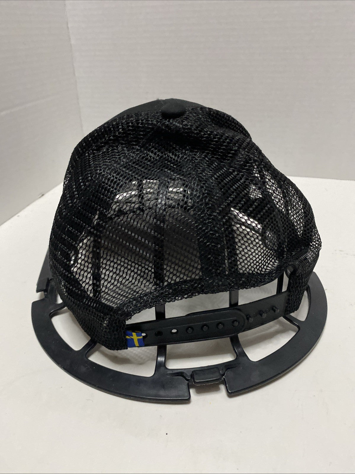 FJALLRAVEN SWEDEN 1960 Logo Black Snapback Trucker Mesh Baseball Hat Size S/M