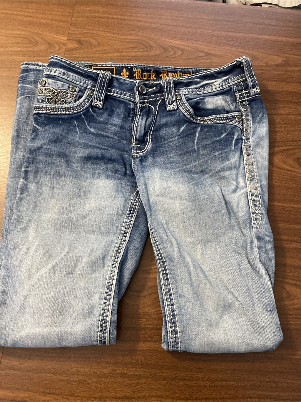 rock revival jeans womens 28x32 bootcut Mid-rise Yanka