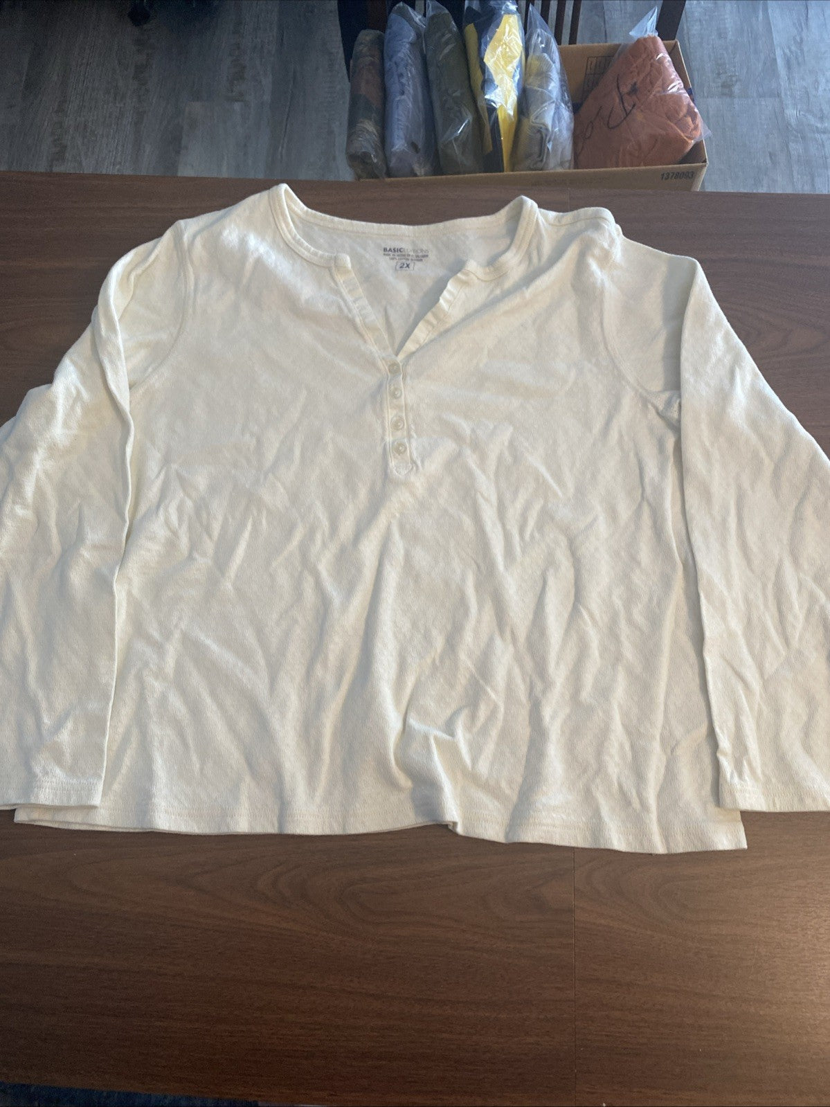 Basic edition women’s two XL top long sleeve quarter button down shirt