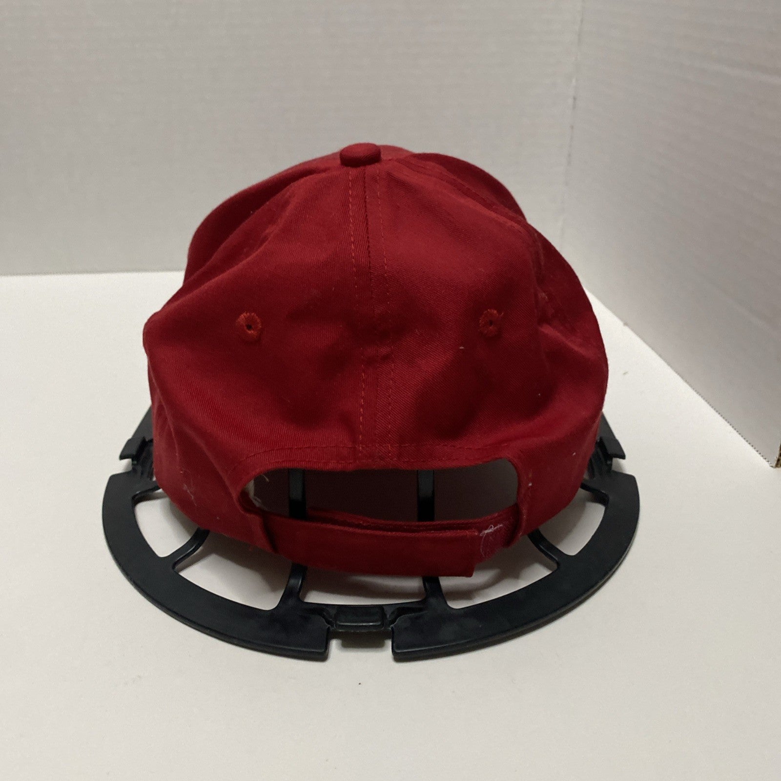 Cleveland Indians Men's Cap Hat Adjustable Size Red Used