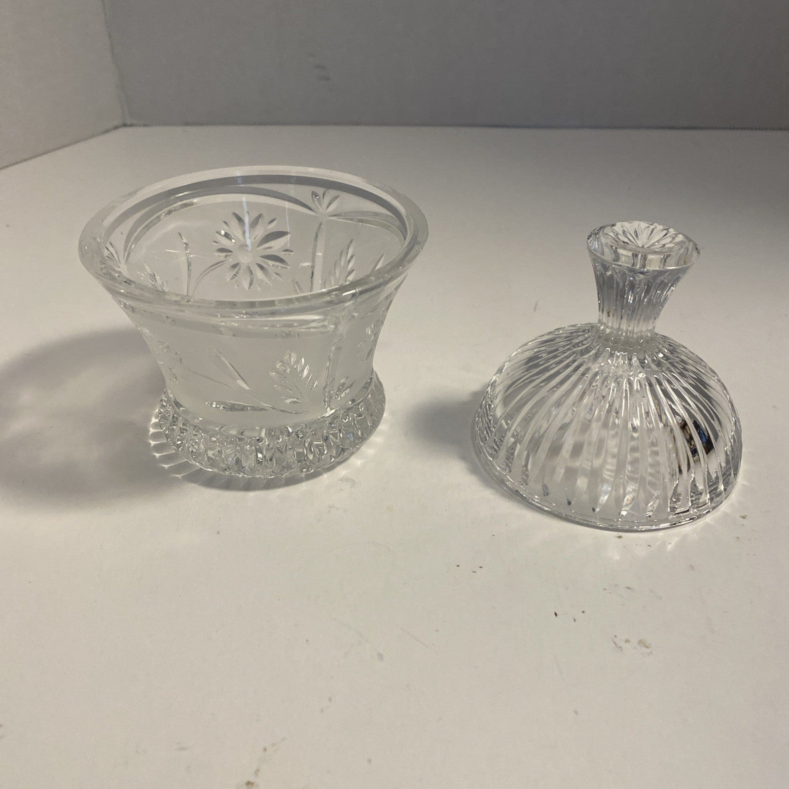 Margret By Lausitzer Clear/Frosted Lead Crystal Lidded Sugar Bowl-Flower/Star