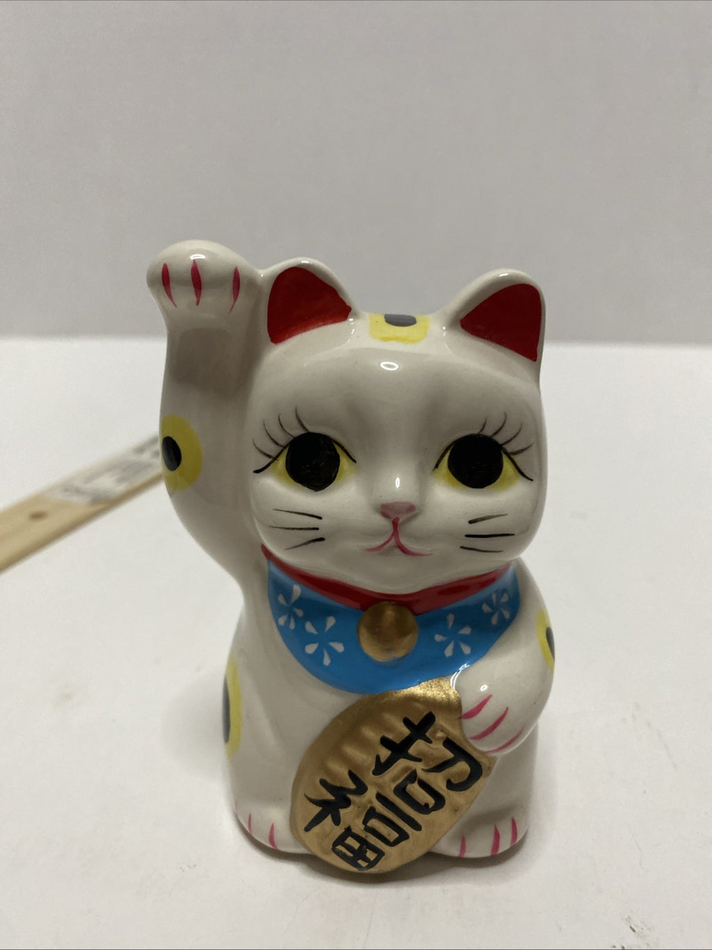 White Japanese Pottery Maneki Neko Beckoning Money Good Fortune Lucky Cat Bank