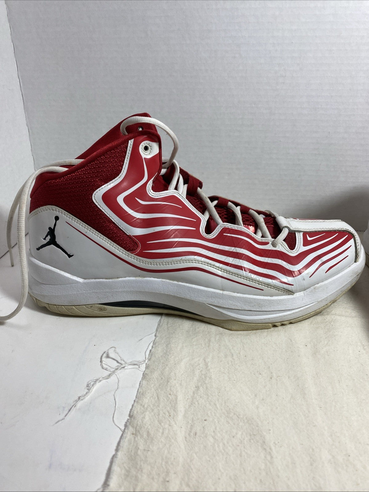 ~Men's Nike Air Jordan Aero Mania Flywire Sneakers ! Sz 12 Red/White