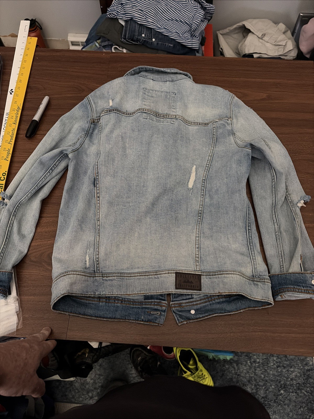HOLLISTER Advanced Stretch Distressed Denim Jean Jacket Men S