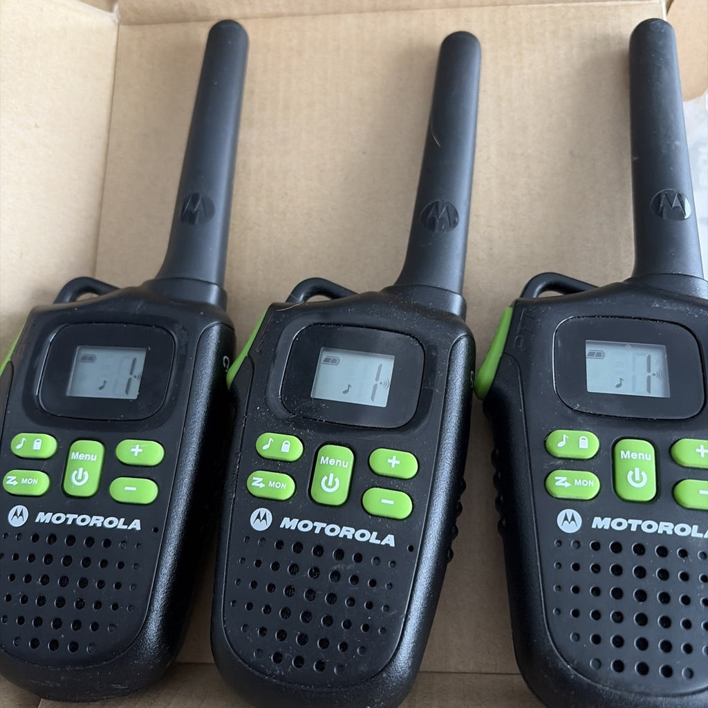 Set of 3 Motorola MD Talkabout Two-Way Radio 22 Channel w/ Chargers Tested Works