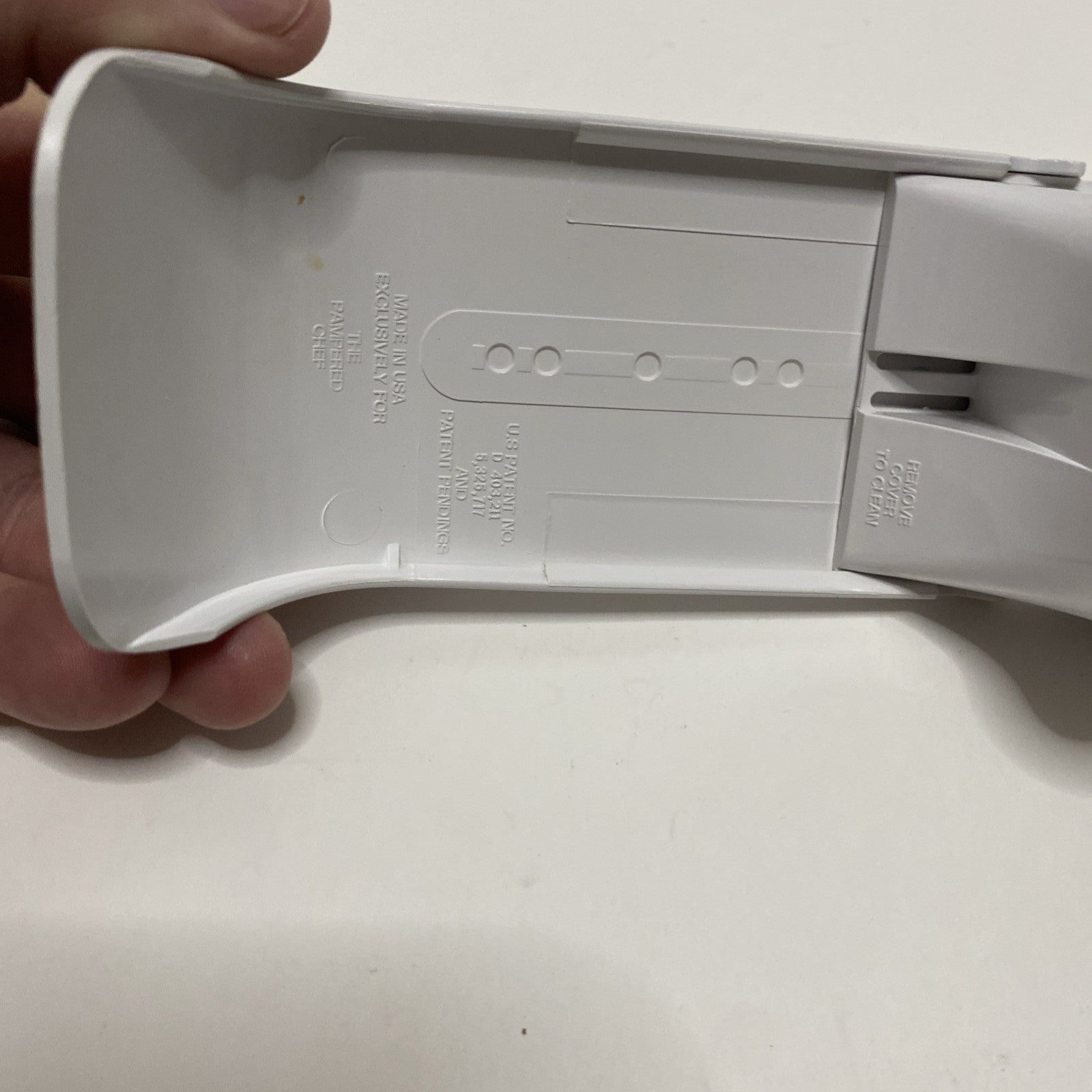 Pampered Chef Adjustable Sliding Measuring Cup 1/4 to 1 cup
