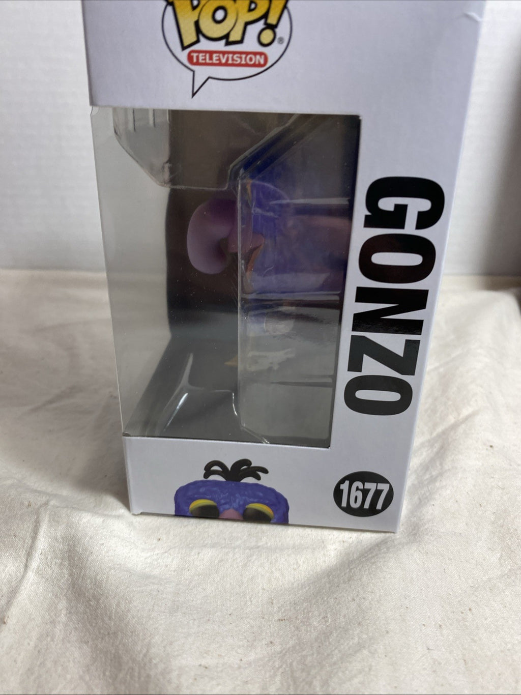 Funko Pop! Vinyl: Disney - Gonzo #1677 with Pop Protector