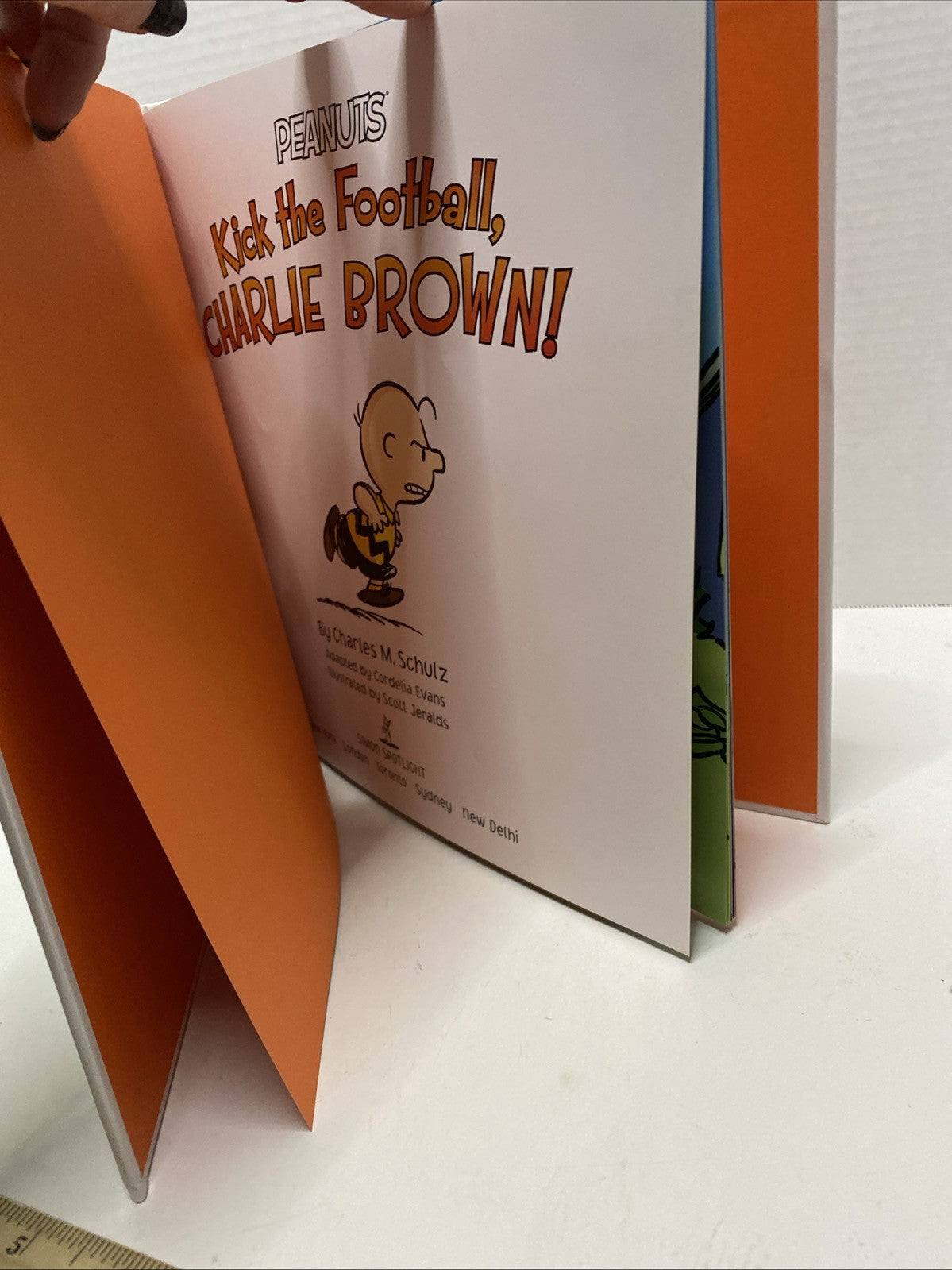 PEANUTS KOHL’S CARES HARDBACK BOOK “KICK THE FOOTBALL, CHARLIE BROWN!” Schulz