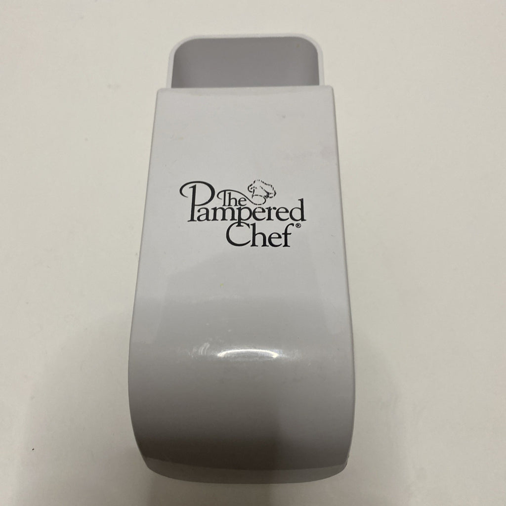Pampered Chef Adjustable Sliding Measuring Cup 1/4 to 1 cup