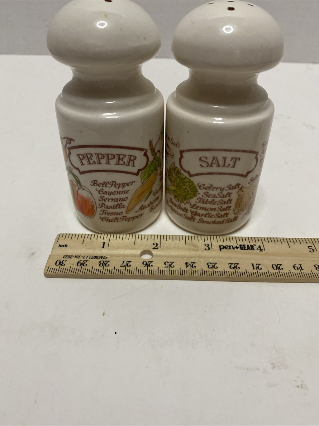 Vintage 1980's Avon Country & Herb Motif Salt and Pepper Shakers