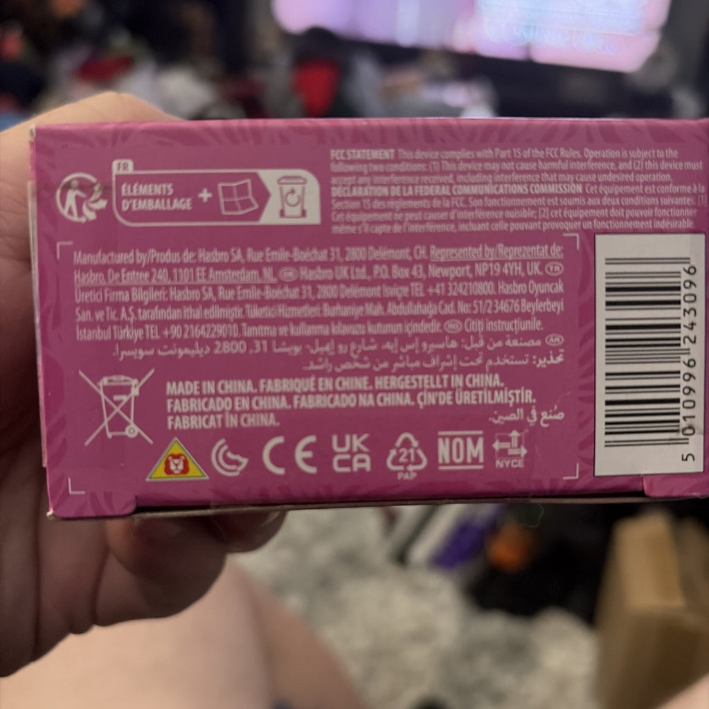 Hasbro Collectibles - Furby Furblets - Ooh-Koo New Toy Collectible French 
