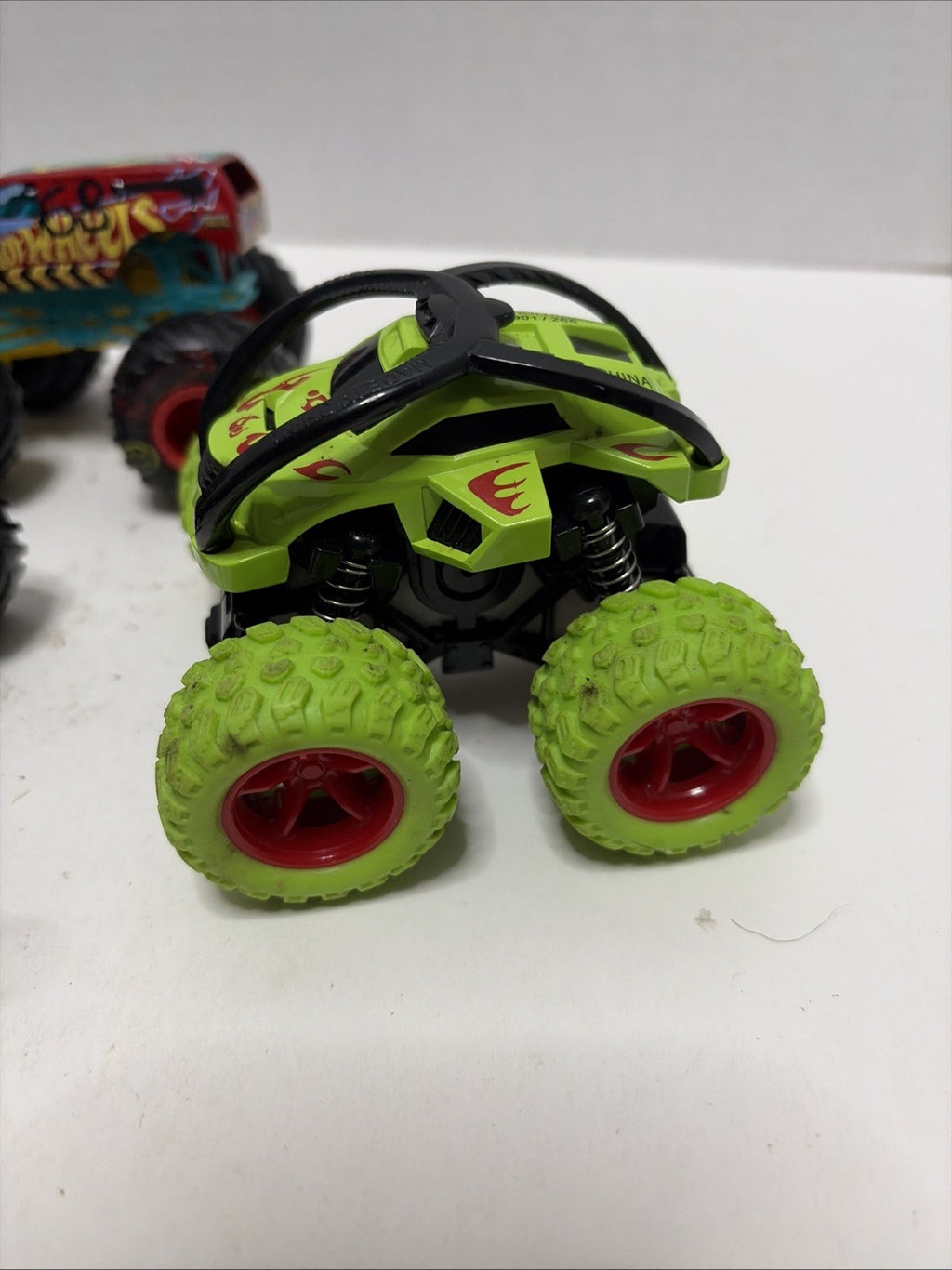 Monster Jam Lot Of 8 Diecast 1:64 Scale Monster Trucks