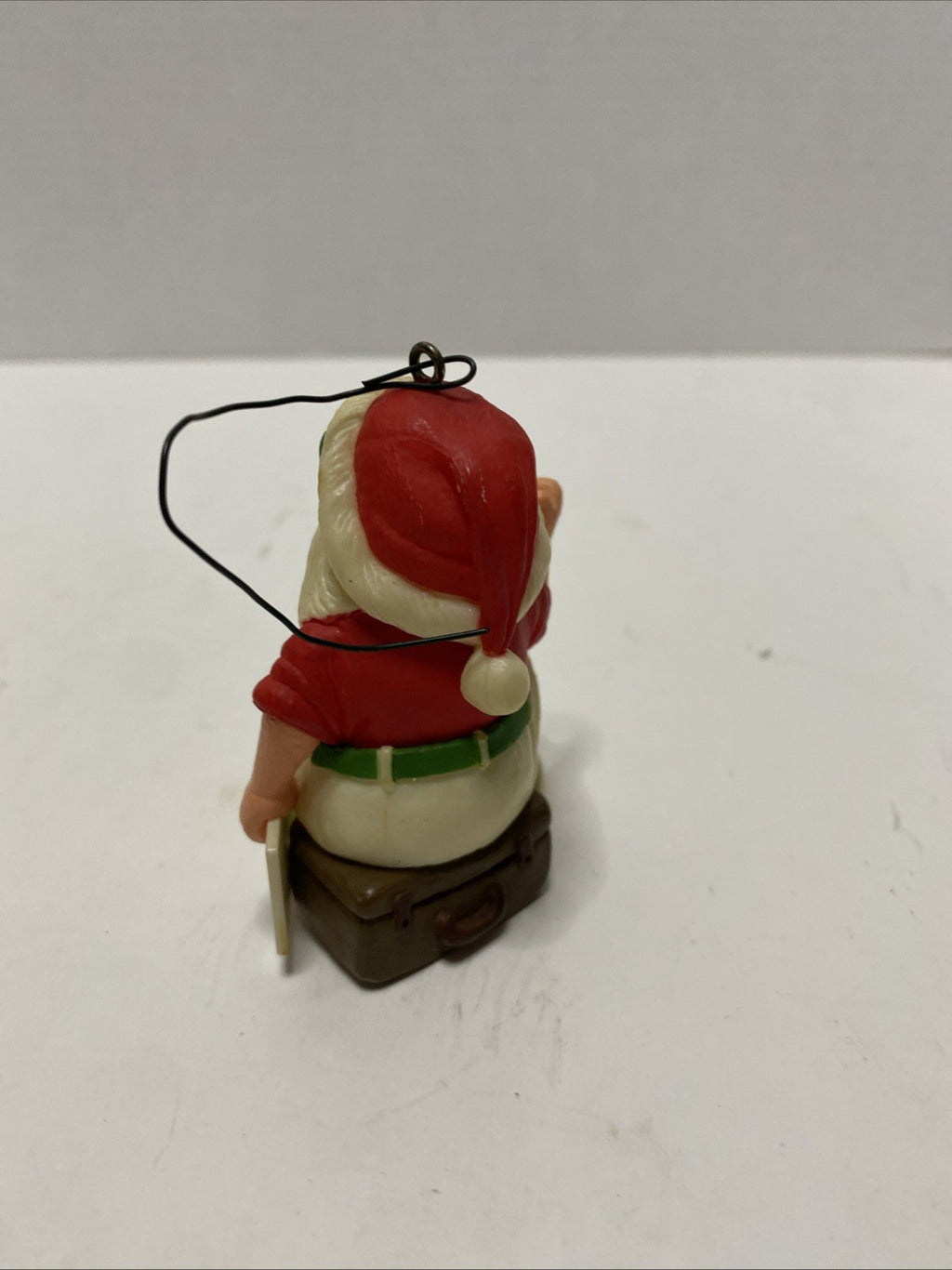 Hallmark 1983 Hitchhiking Santa Claus Christmas Ornament
