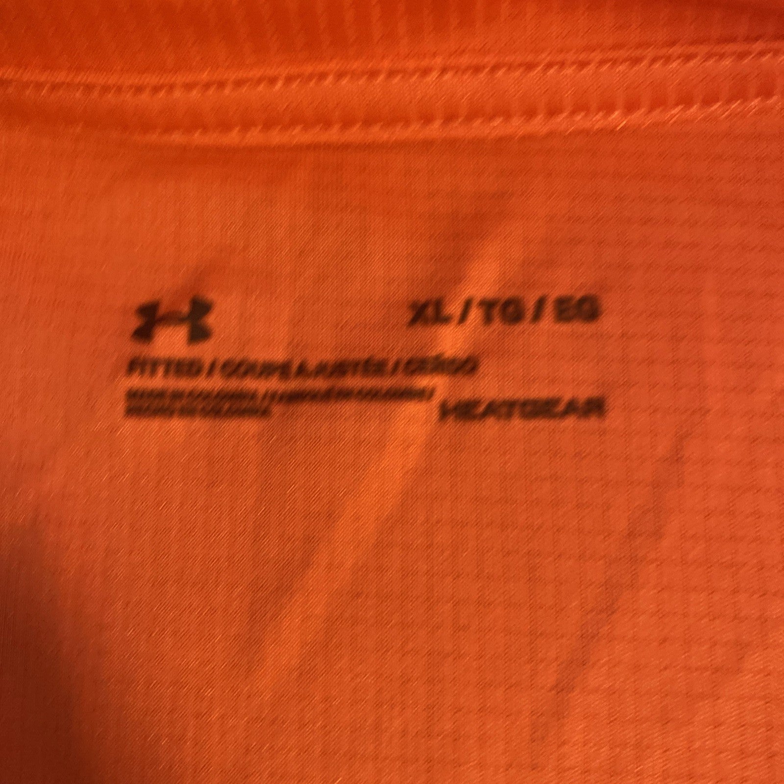 Men’s Under Armor Large Shirt 